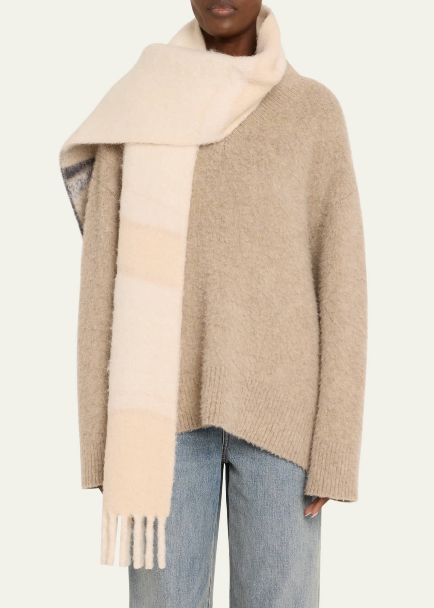 Loewe Textured Wool-Blend Fringe Scarf Image 3 of 4