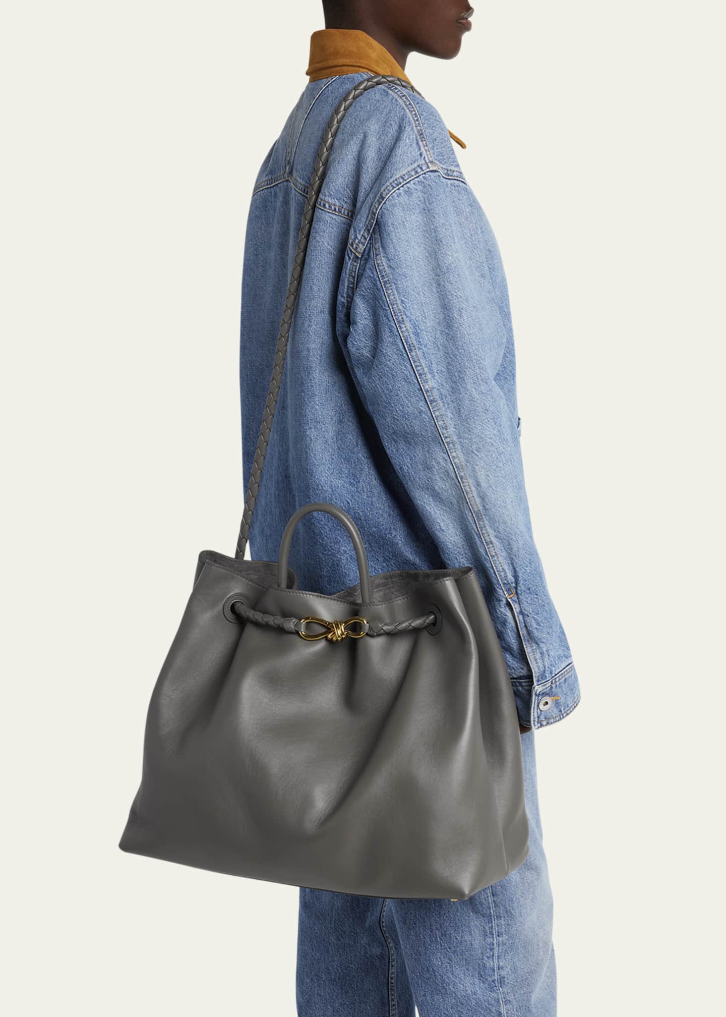 Bottega Veneta Large Andiamo Leather Top-Handle Bag Image 2 of 5