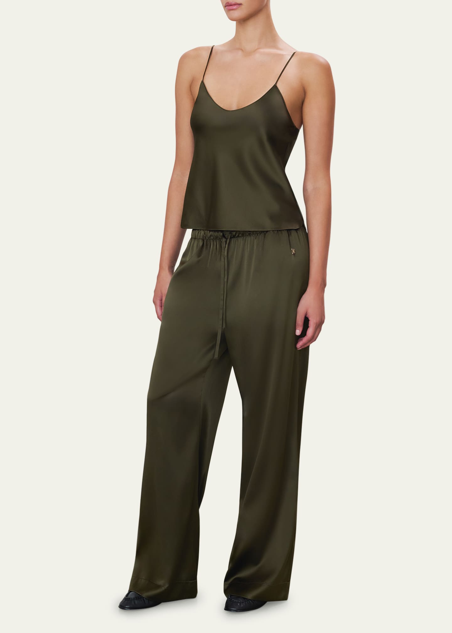 Eterne Mila V-Neck Tank op Image 4 of 5