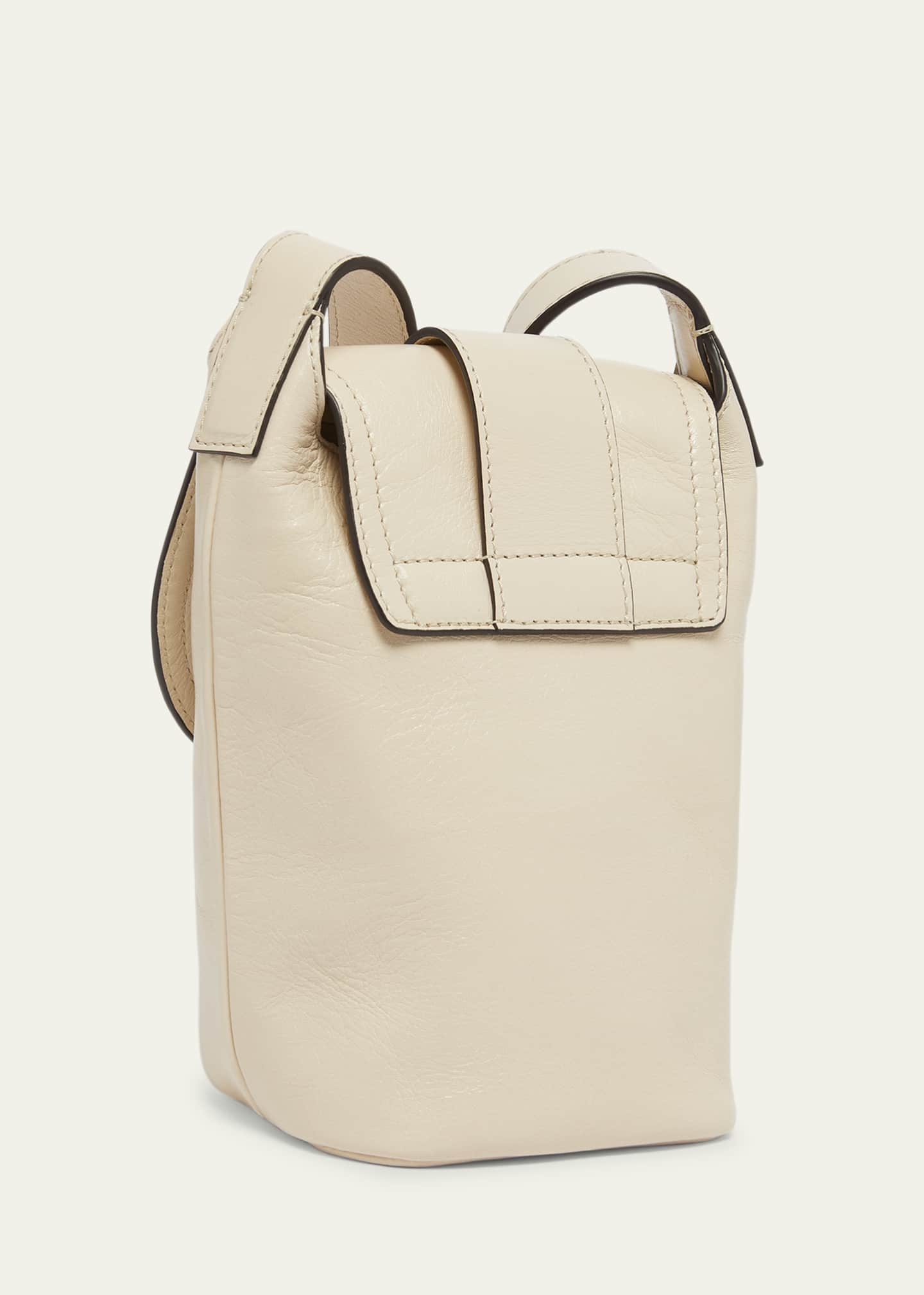 VIP【関税送料無料】希少 CHLOE BEIGE LEATHER CAMERA BAG Chloé Camera Bag in Shiny Leather in Sweet beige | Chloé US