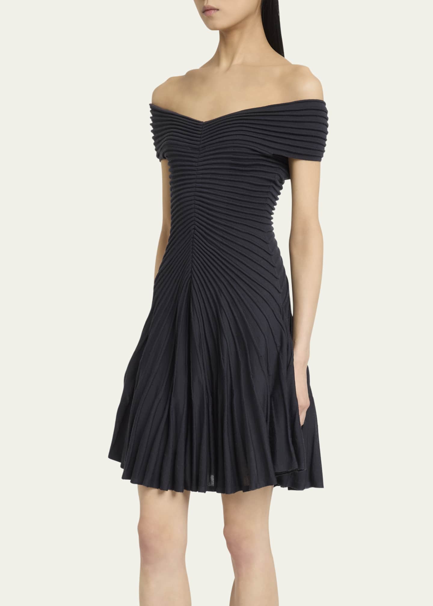 Off-Shoulder Sculpting Line Flared Wool Mini Dress