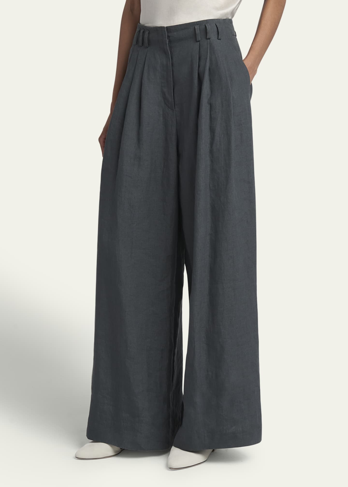 Giorgio Armani Pleated Wide-Leg Linen Trousers Image 4 of 5