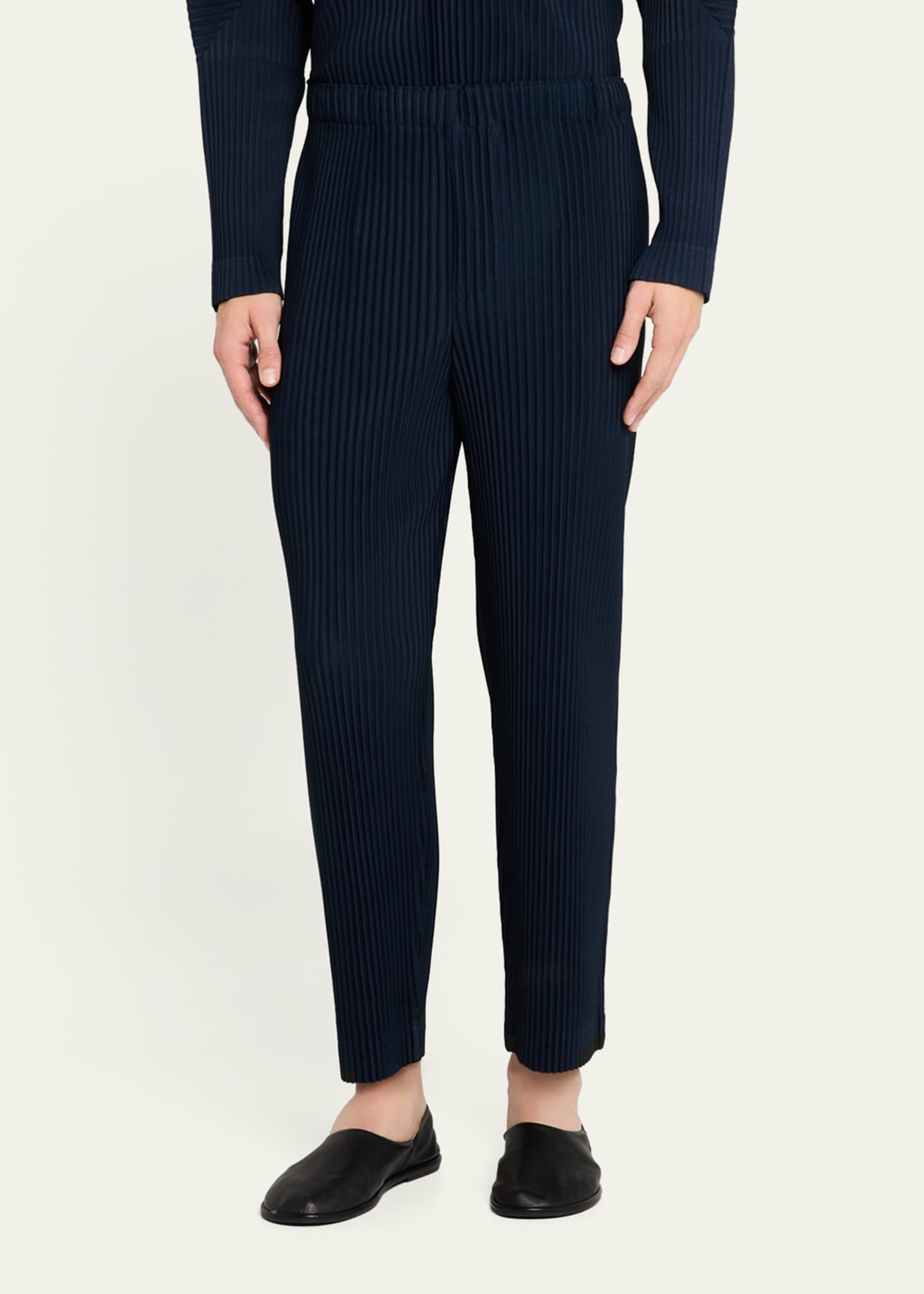 Homme Plisse Issey Miyake Men's Solid Pleated Pants Image 4 of 5