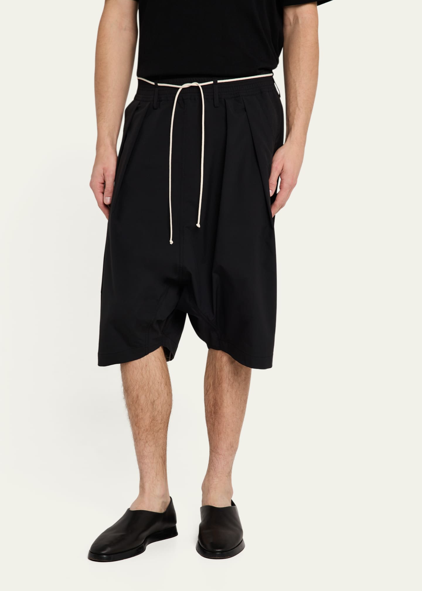 MORDECAI Men's Pleated Loose-Fit Shorts Image 4 of 5