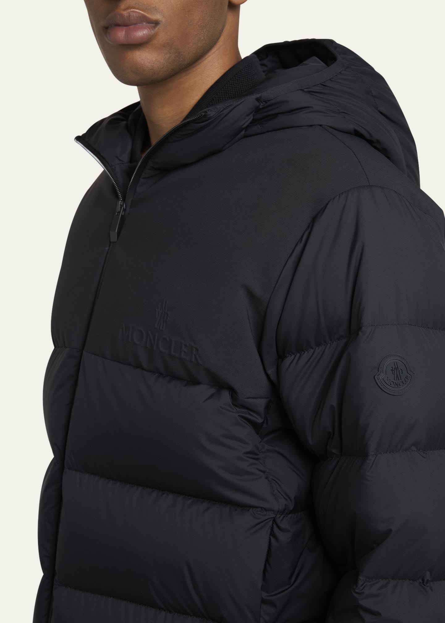 Moncler Men's Veumont Down Jacket Image 5 of 5