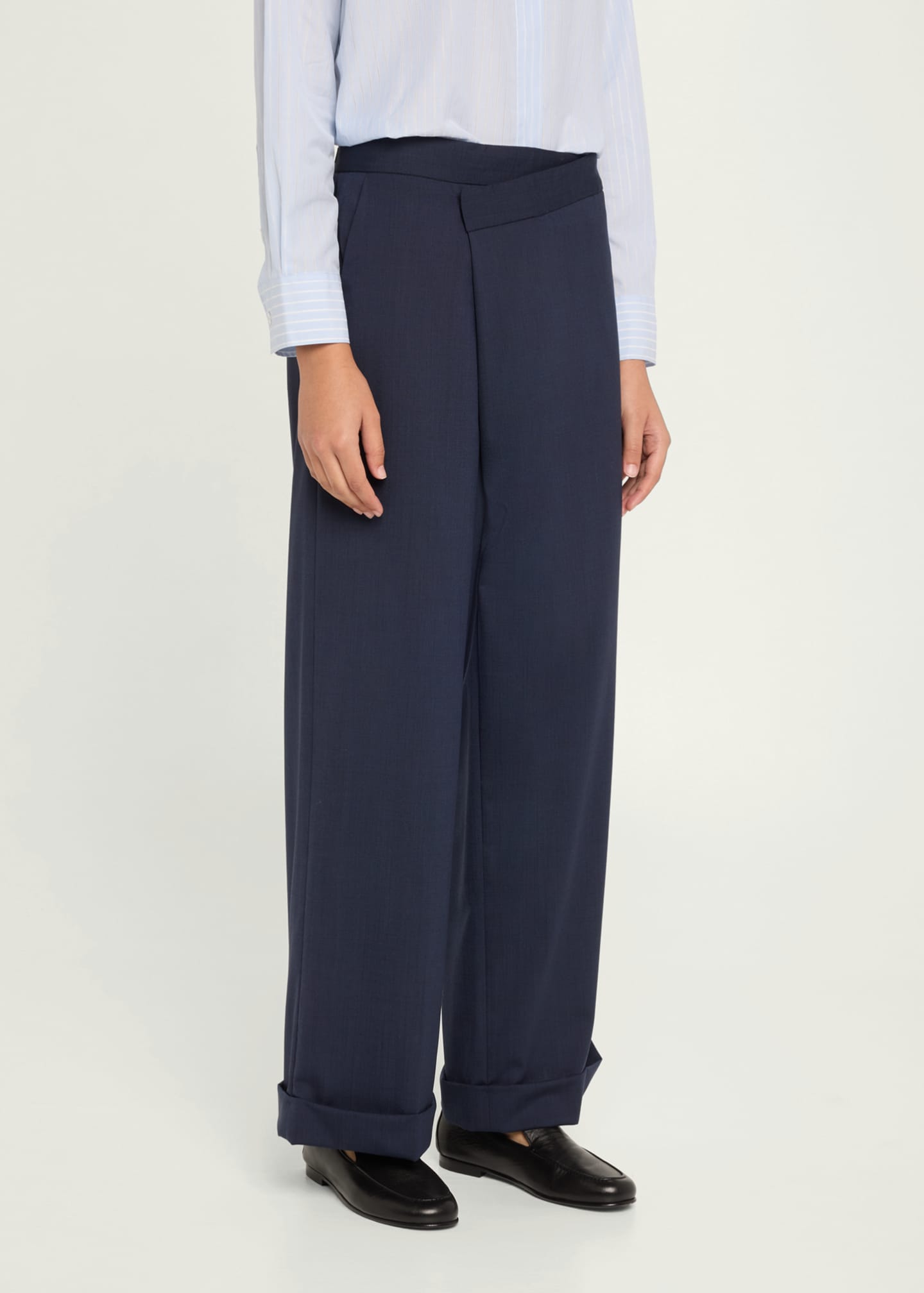 WE-AR4 The Lounge Trouser Image 4 of 5