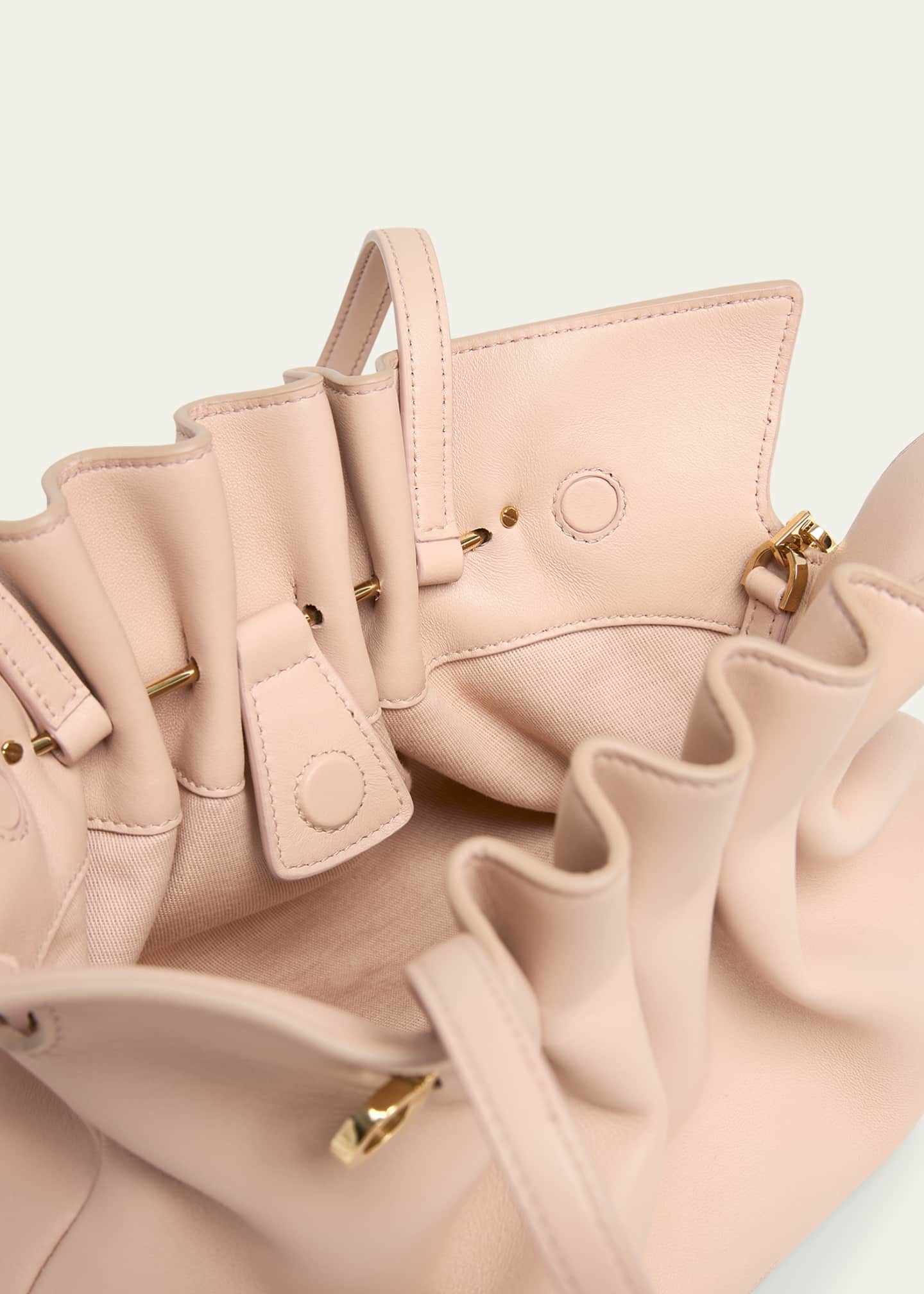 ショルダーバッグ・ポシェット FERRAGAMO LIGHT PINK PIERCING S LEATHER TOP HANDLE BAG Ferragamo Light Pink Piercing S Leather Top Handle Bag