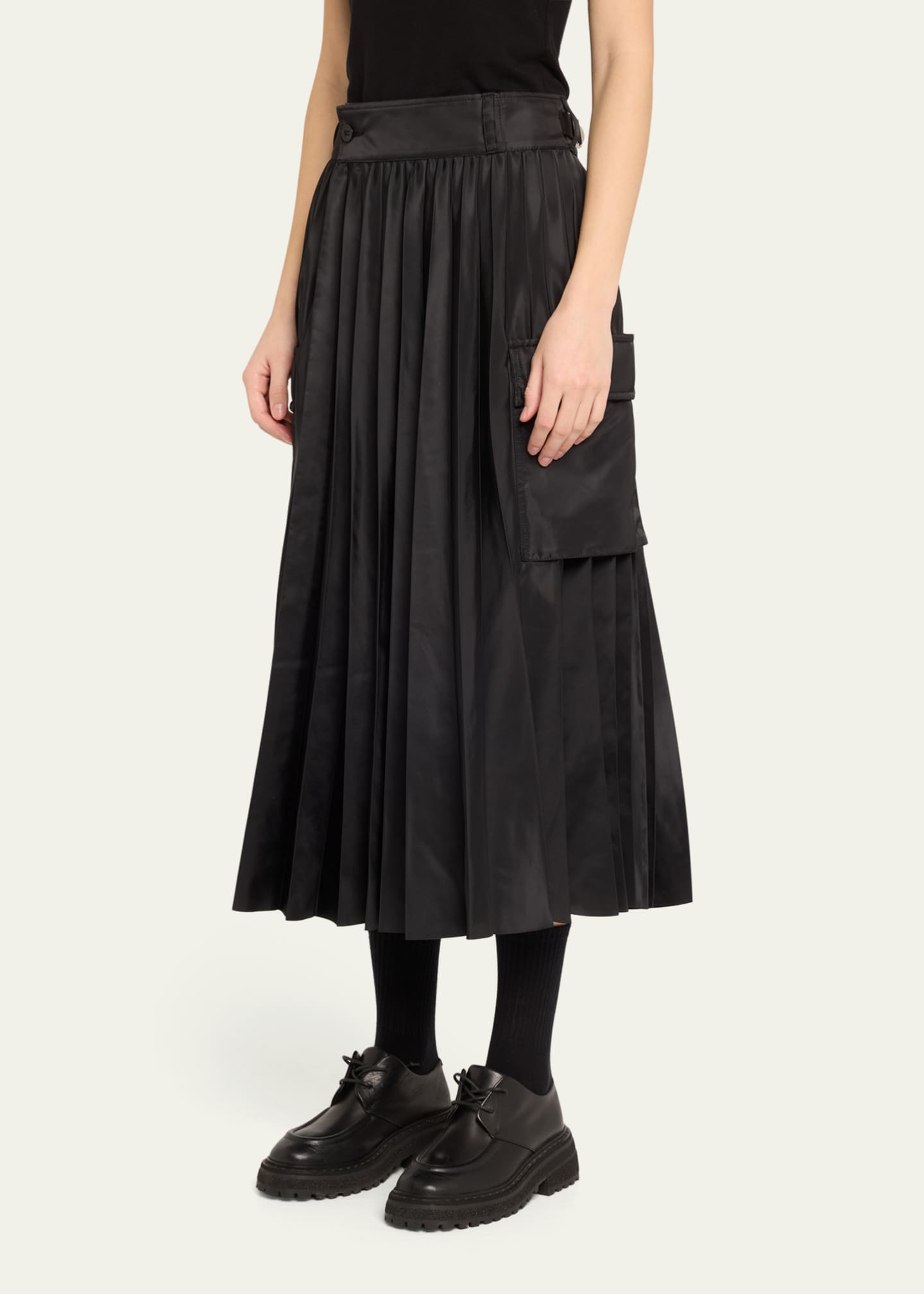 【sacai】22SS Nylon Twill Skirt sacai Nylon Twill Skirt | REVERSIBLE