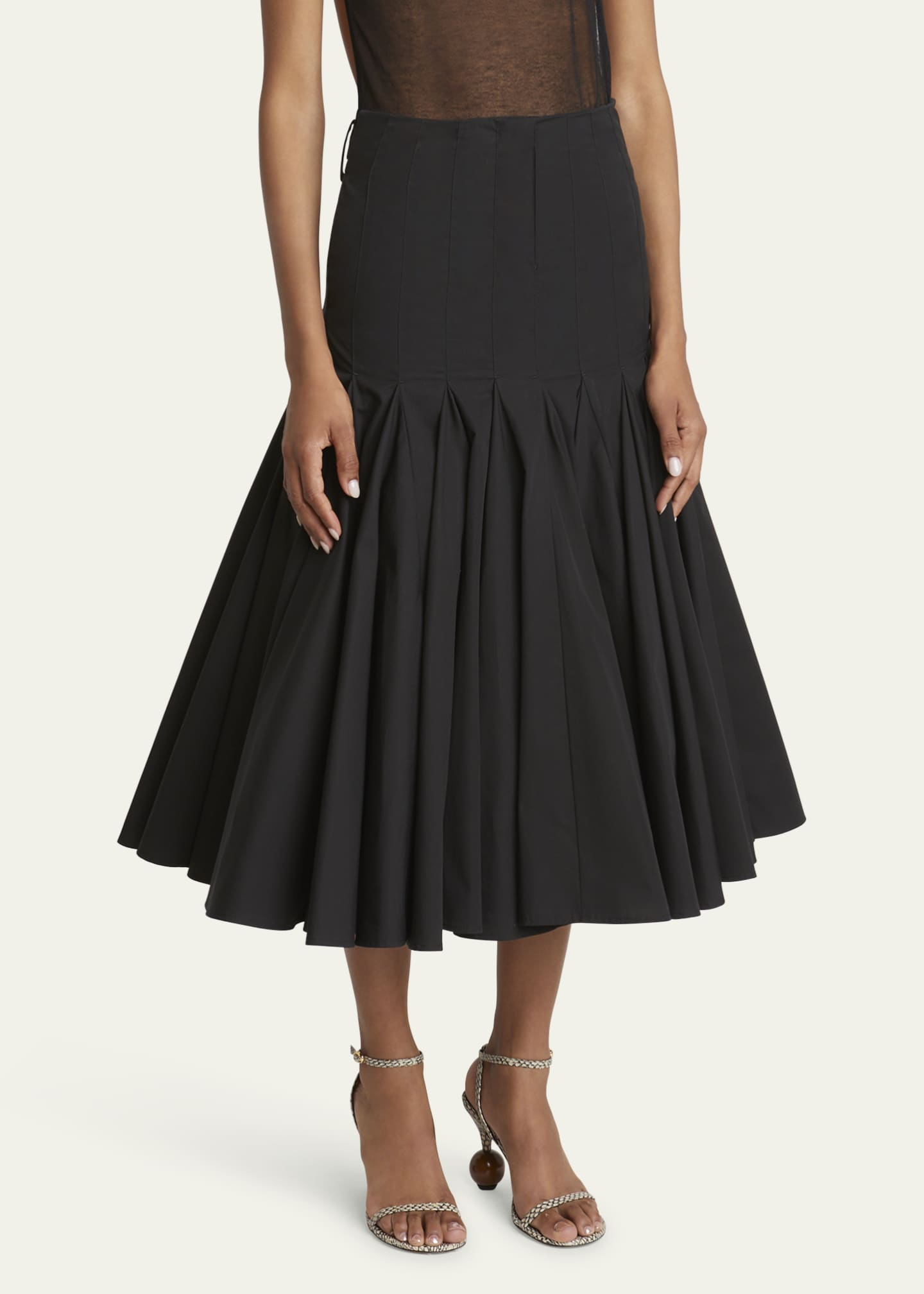 Jacquemus Agave Drop-Waist Pleated Flare Midi Skirt Image 4 of 5