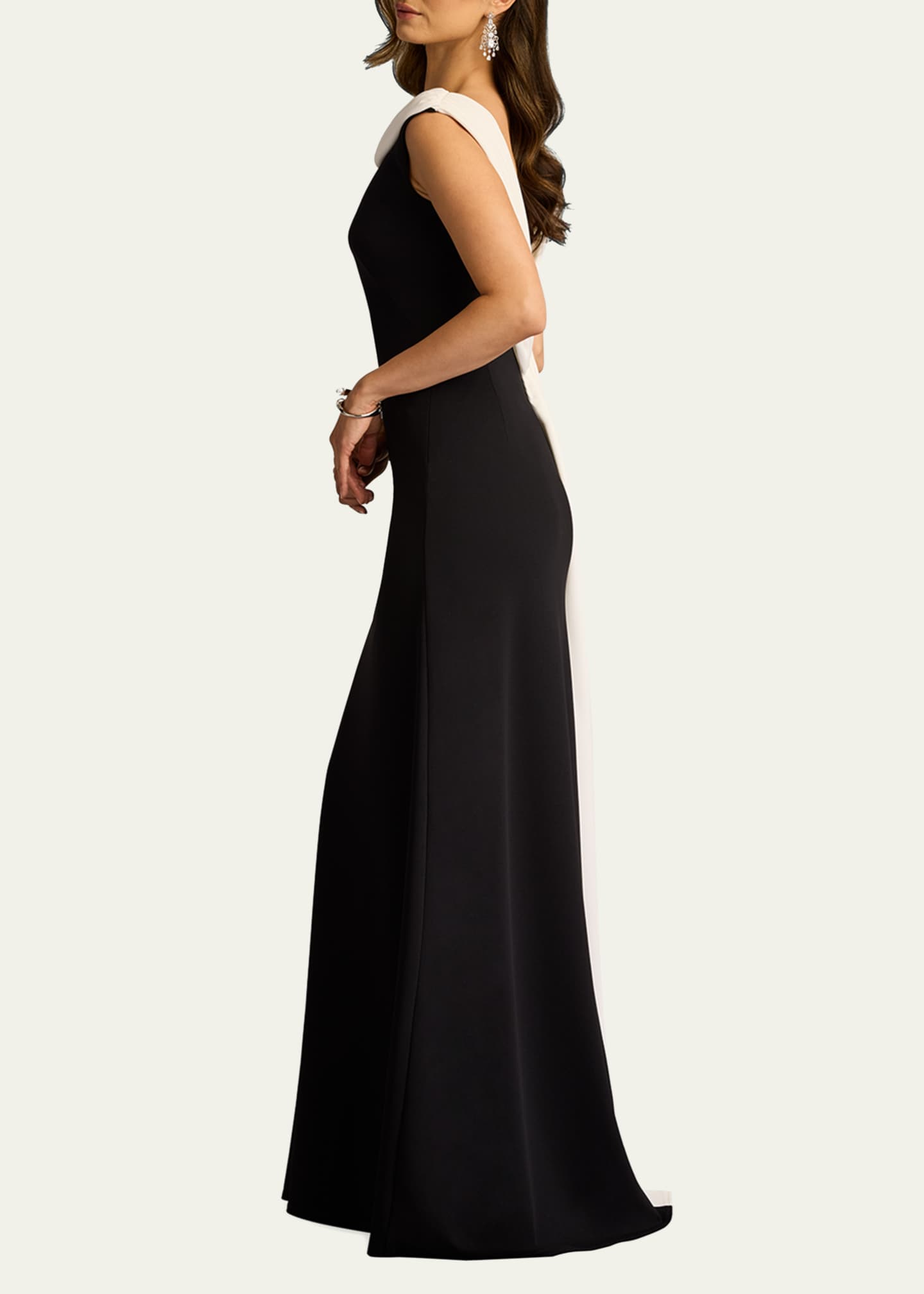 Tadashi Shoji Draped Two-Tone Crepe Gown Image 4 of 5