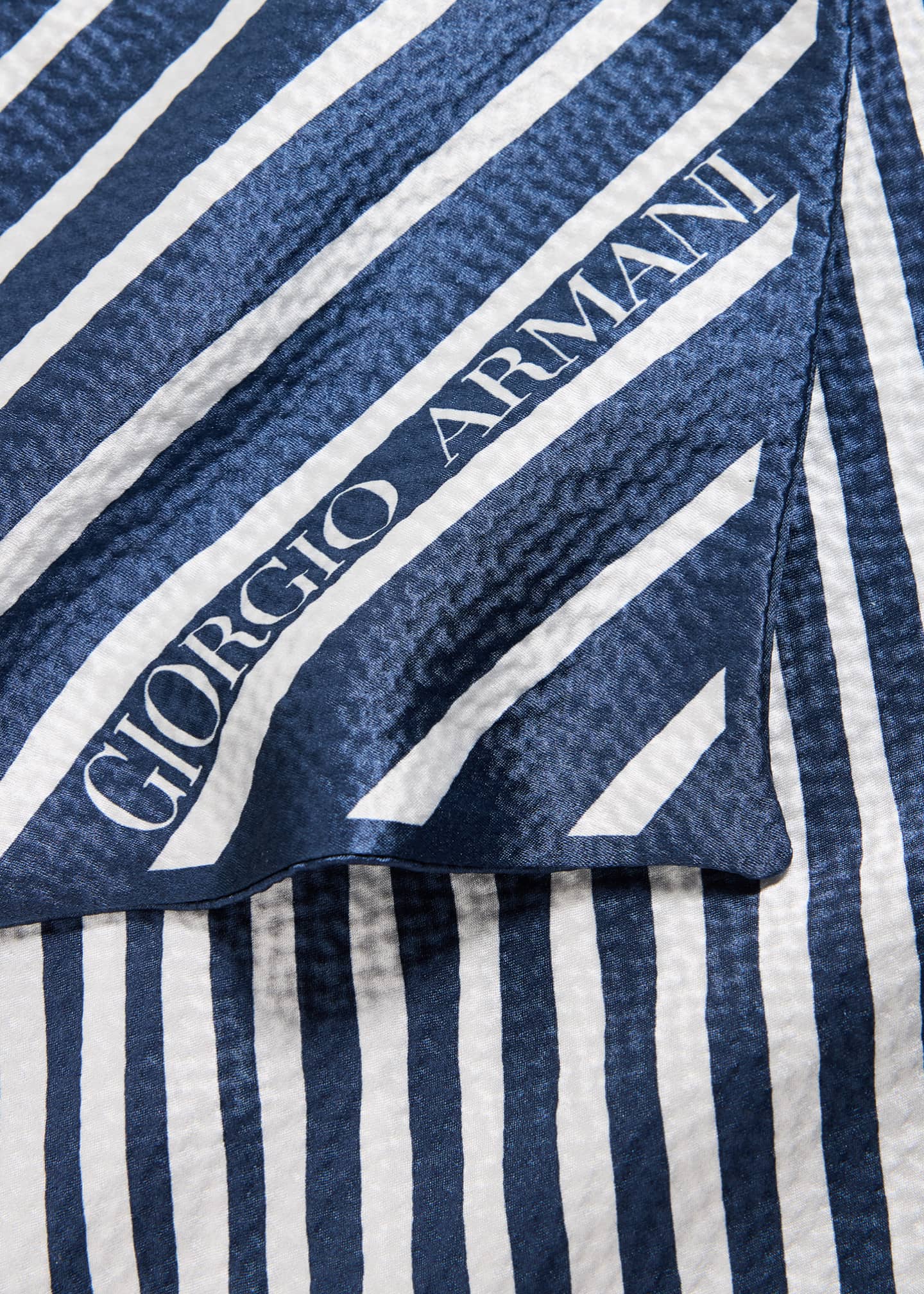 Giorgio Armani Men's Silk Stripe Neck Scarf Image 4 of 4