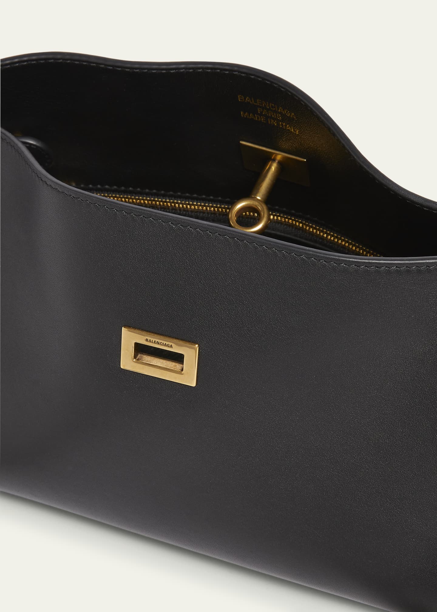 Balenciaga Rodeo Sling Pochette Smooth Leather Shoulder Bag Image 4 of 6