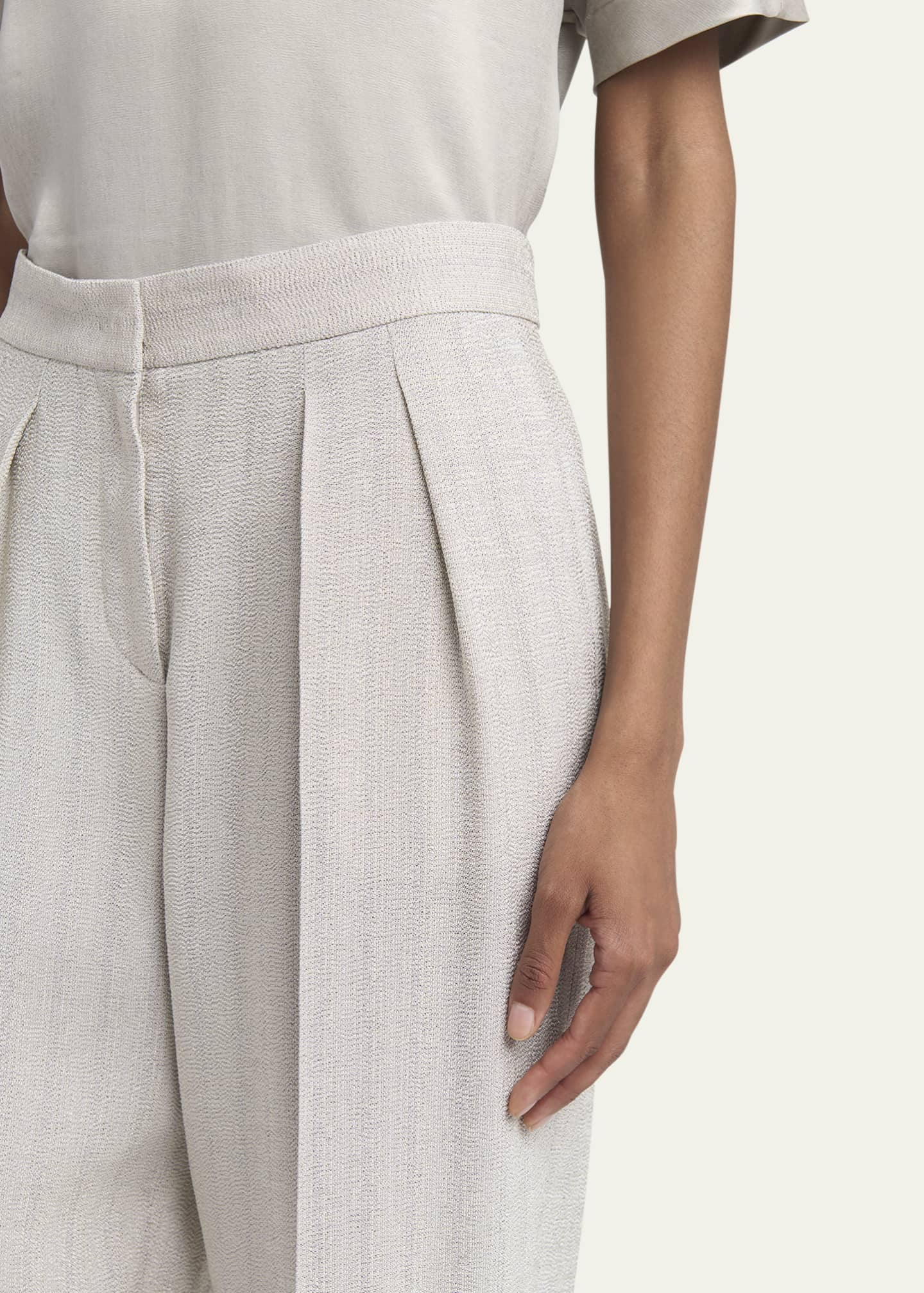 Giorgio Armani Pleated Viscose-Blend Trousers Image 5 of 5