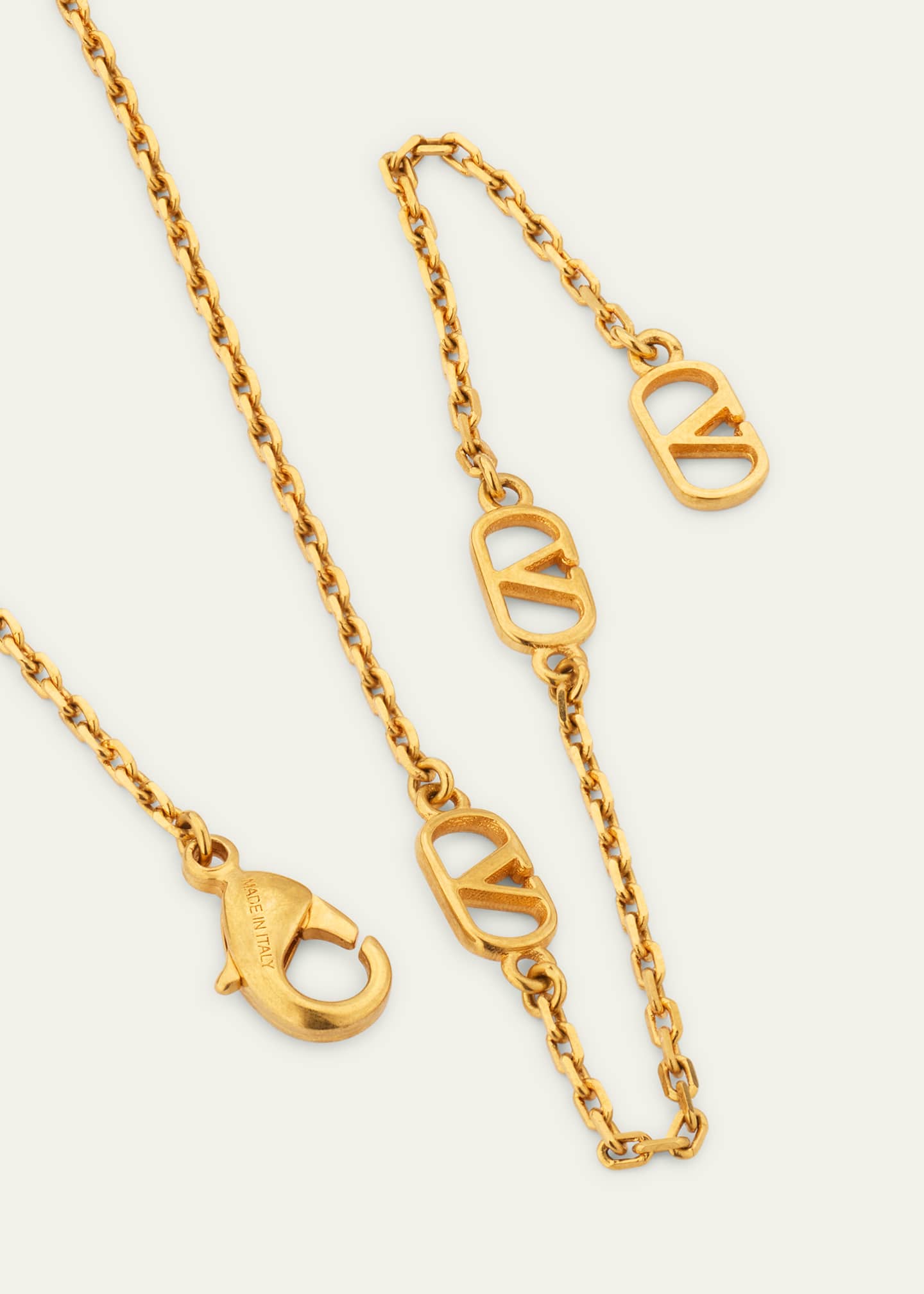 【関税&送料込】Valentino Garavani Fil Perdu Necklace Valentino Garavani Fil Perdu Heart Pendant Necklace