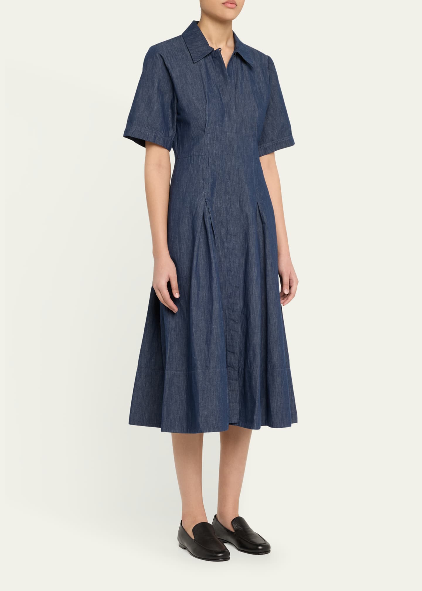 Vince Short-Sleeve Denim Shirtdress Image 4 of 5