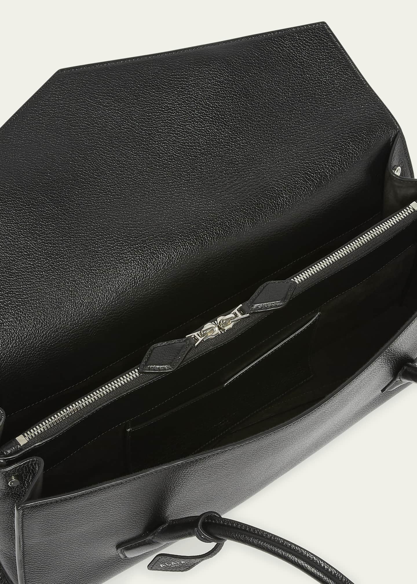 ALAIA Le Teckel Shoulder Bag in Grained Leather Image 3 of 4