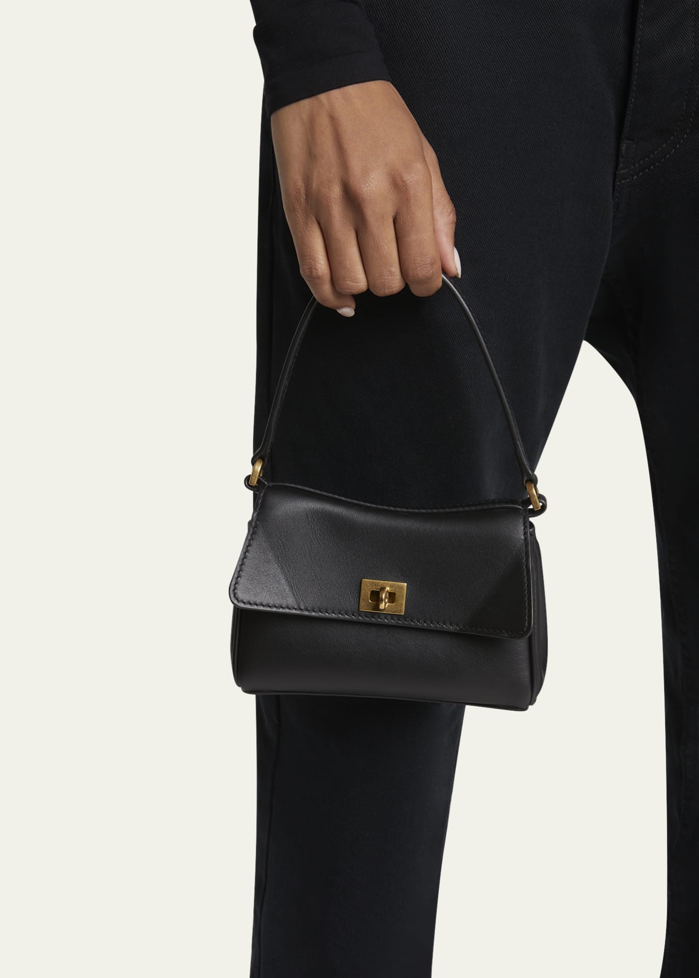 国内配送【BALENCIAGA】Rodeo Nano レザー ハンドバッグ Balenciaga Rodeo Nano Flap Leather Crossbody Bag - Bergdorf