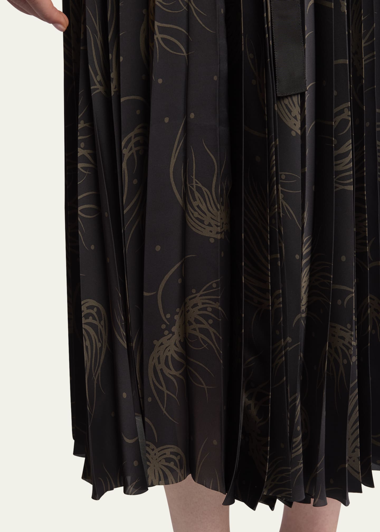 ■sacai■サカイ■ Dot Flower Pleated Satin Midi Skirt ■ SACAI Dot Flower Print Pleated Midi Skirt - Bergdorf Goodman