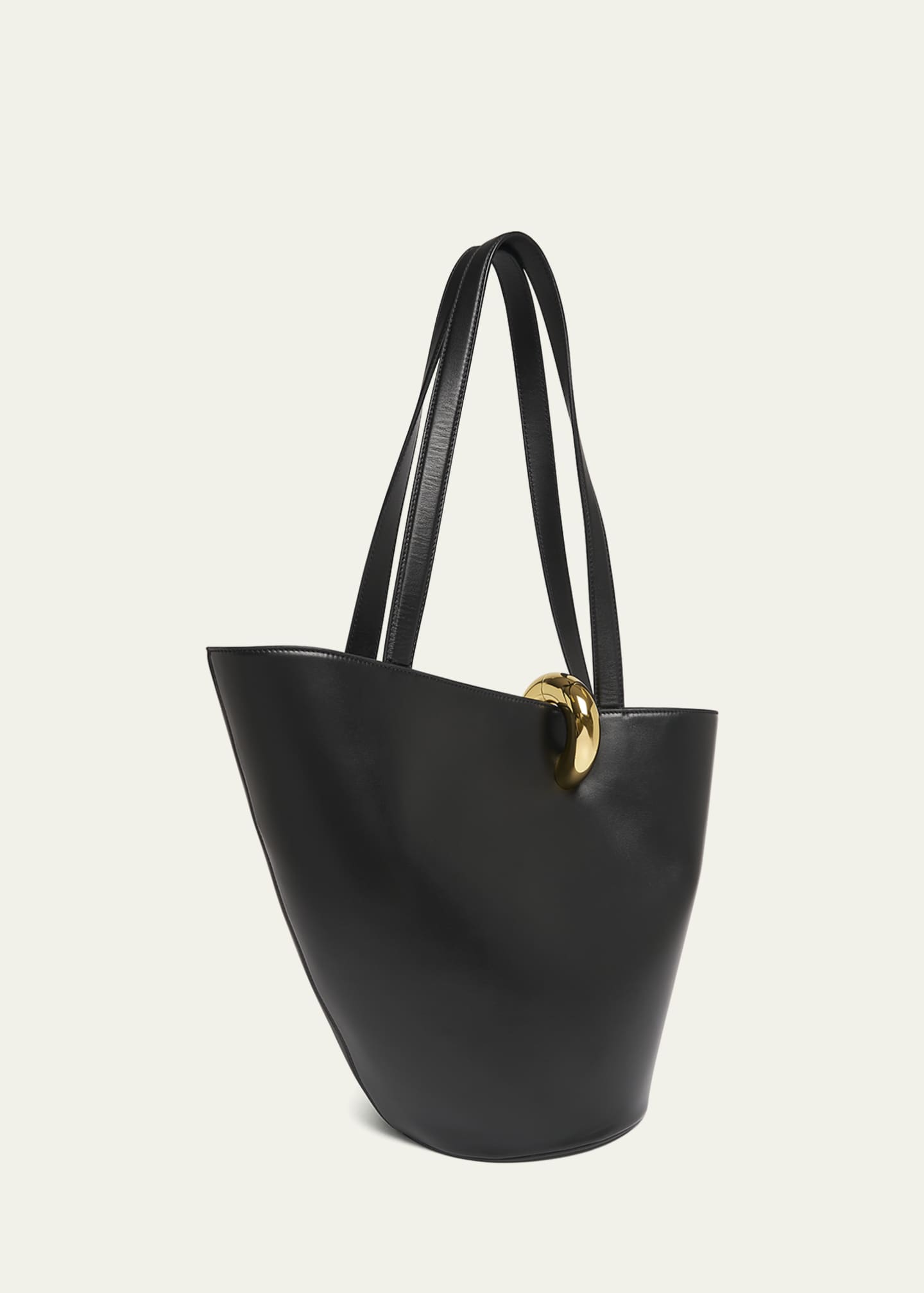 Jacquemus Le Bambola Moyen Leather Shoulder Bag Image 3 of 6