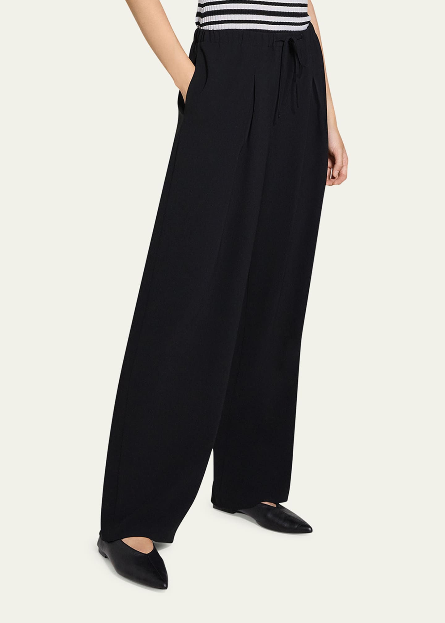 Theory Pleated Casual Drawstring Pants Image 4 of 5