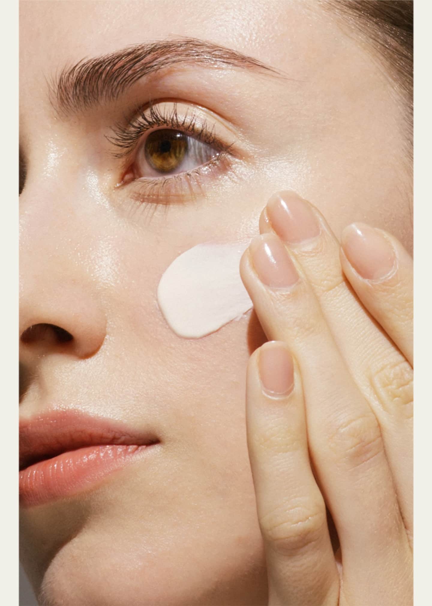 Shiseido Future Solution LX Universal Defense SPF 50+, 2 oz. Image 5 of 5