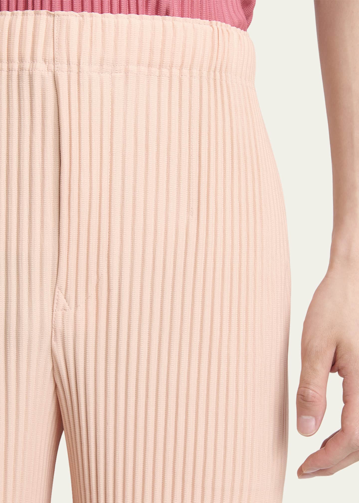 Homme Plisse Issey Miyake Men's Pleated Pull-On Shorts Image 5 of 5