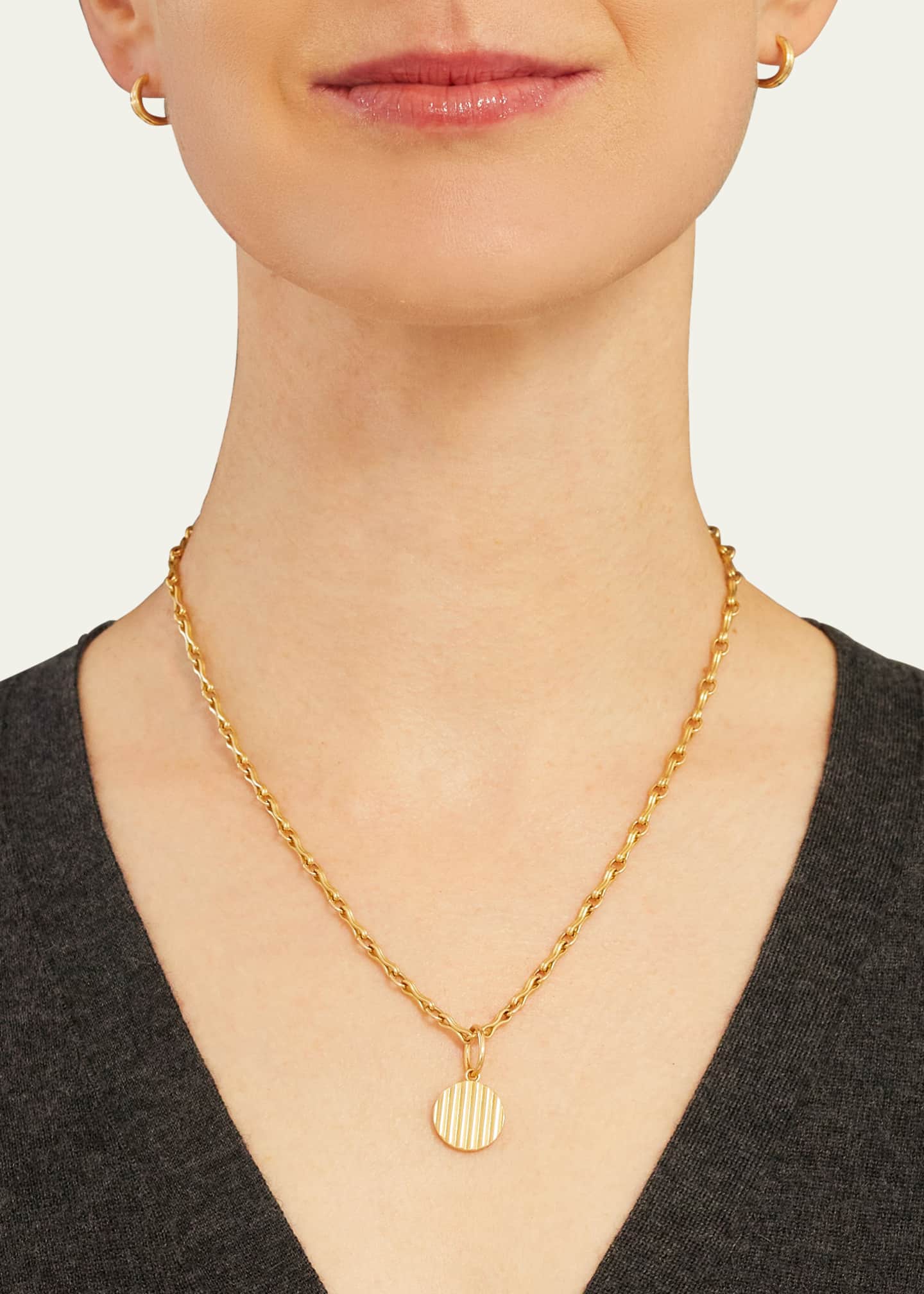 Sherman Field, 1967 18K Yellow Gold Circle Barre Medallion Charm Image 2 of 2