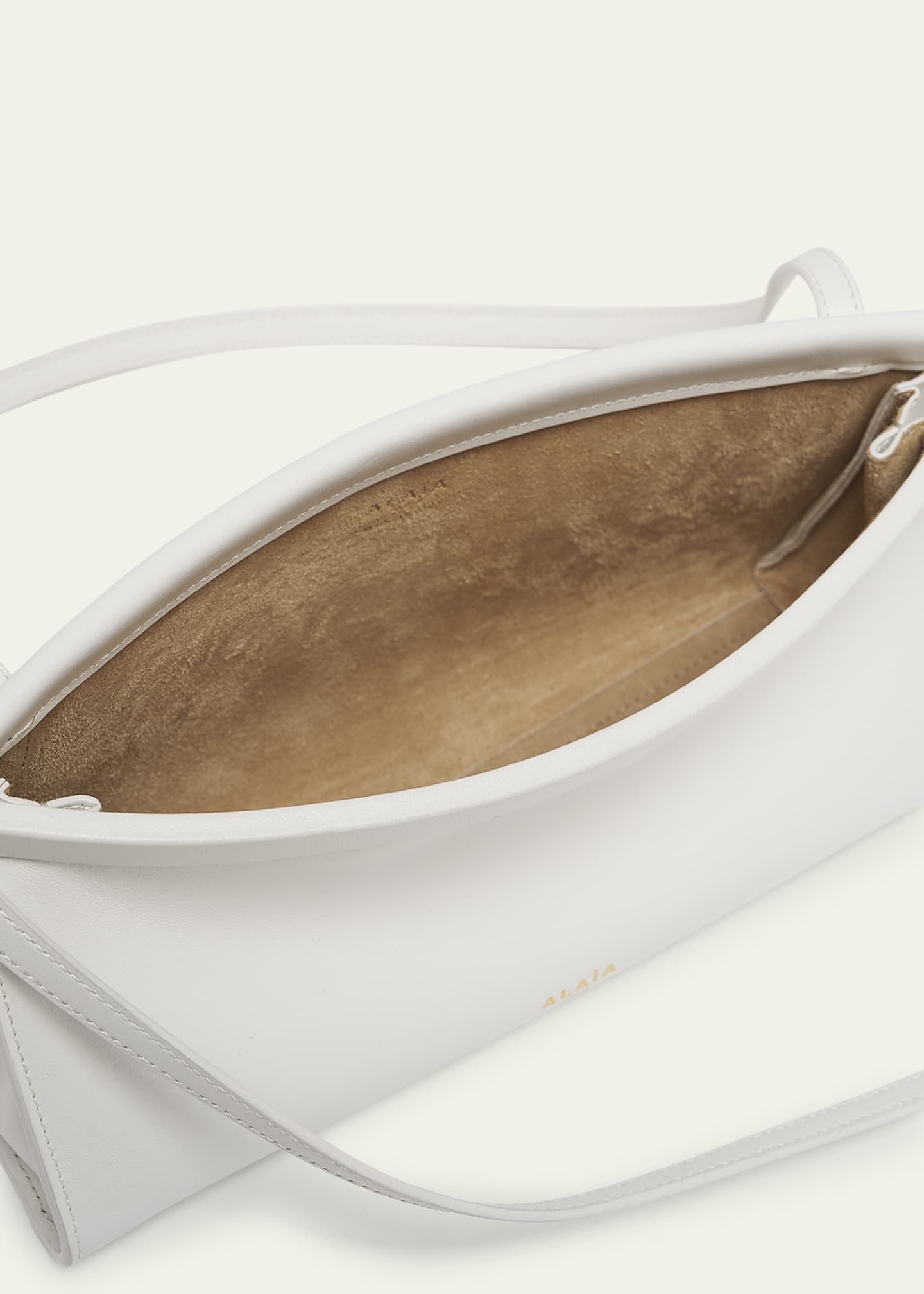 ALAIA Le Click Small Shoulder Bag in Glossy Leather Image 4 of 6
