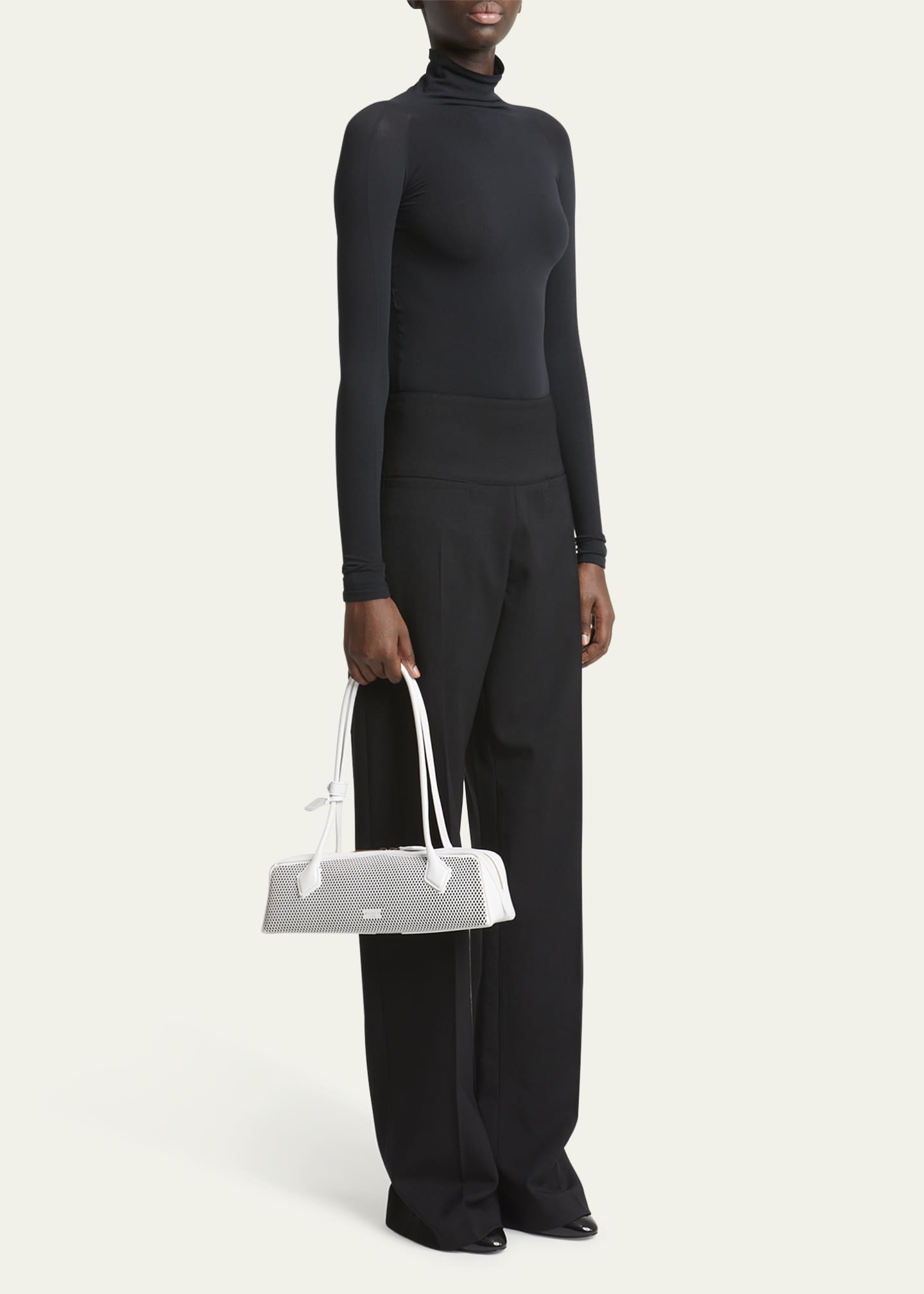 ALAIA Le Teckel Medium Shoulder Bag in Fishnet Leather Image 5 of 6