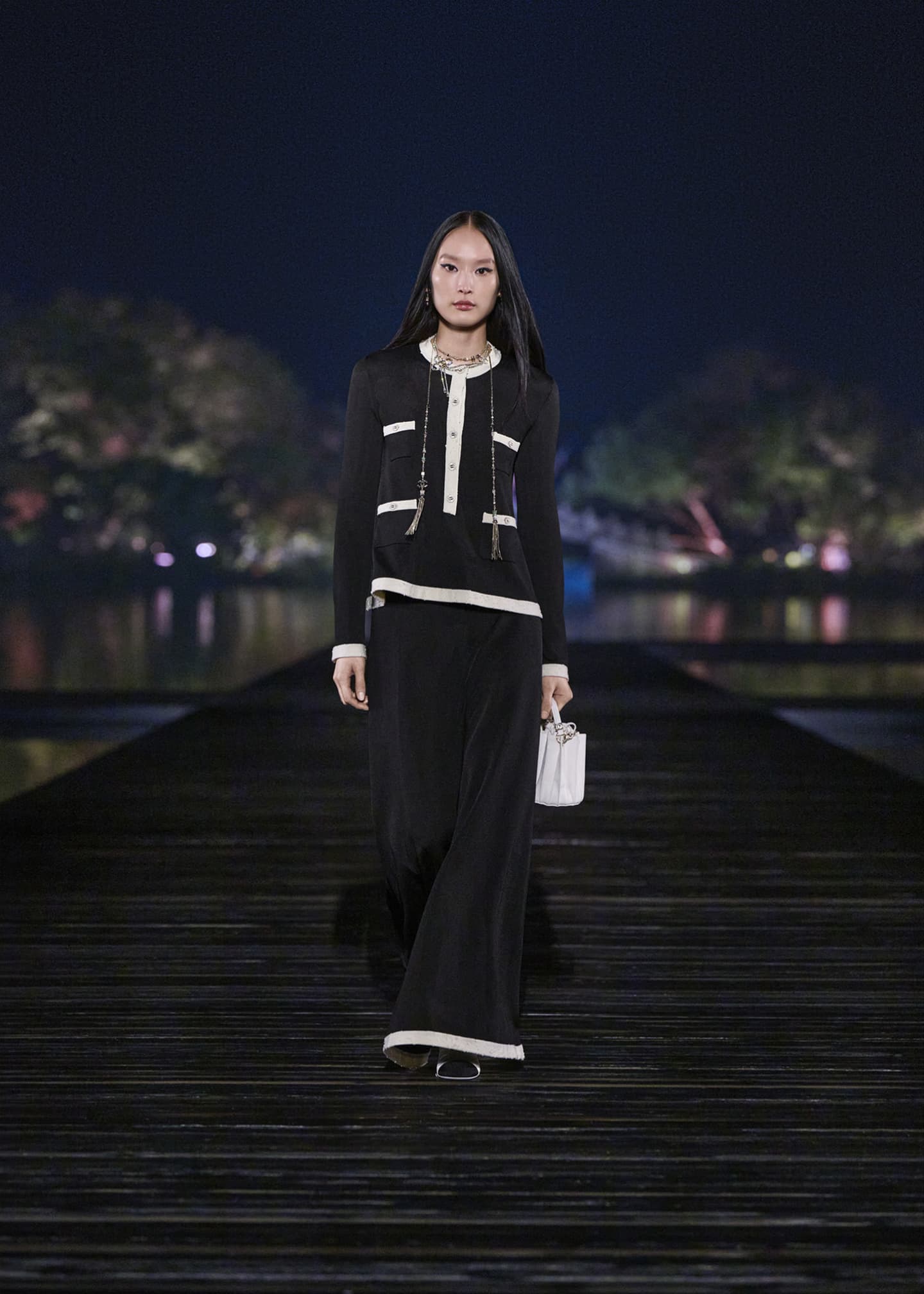 CHANEL PULLOVER