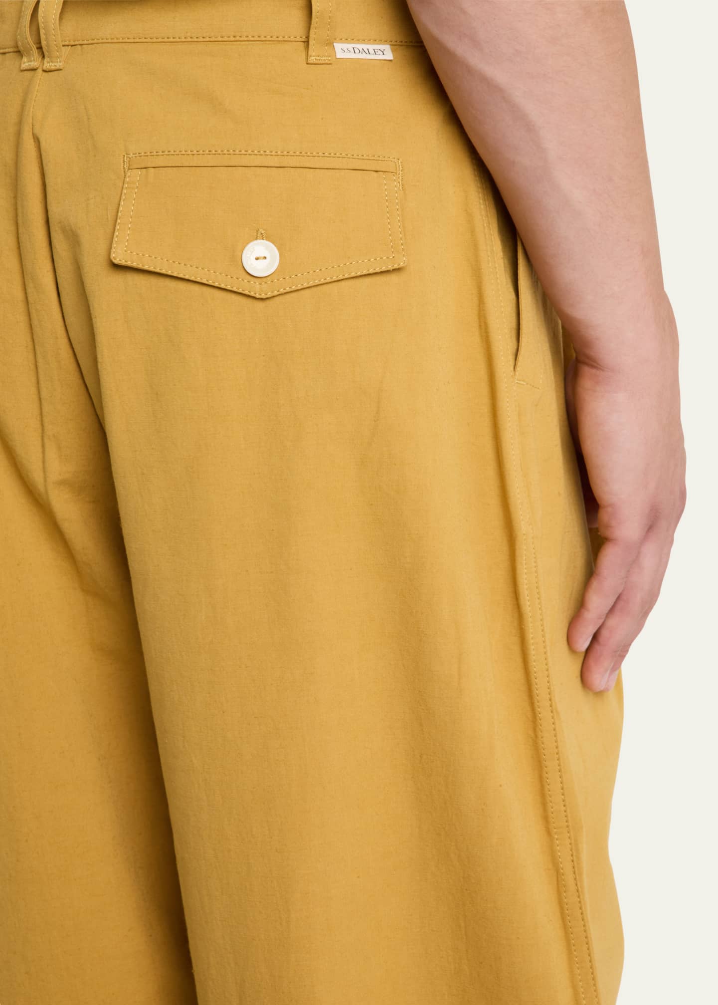 S.S. DALEY Men's Clarence Cotton and Linen Pleated Trousers Image 5 of 5