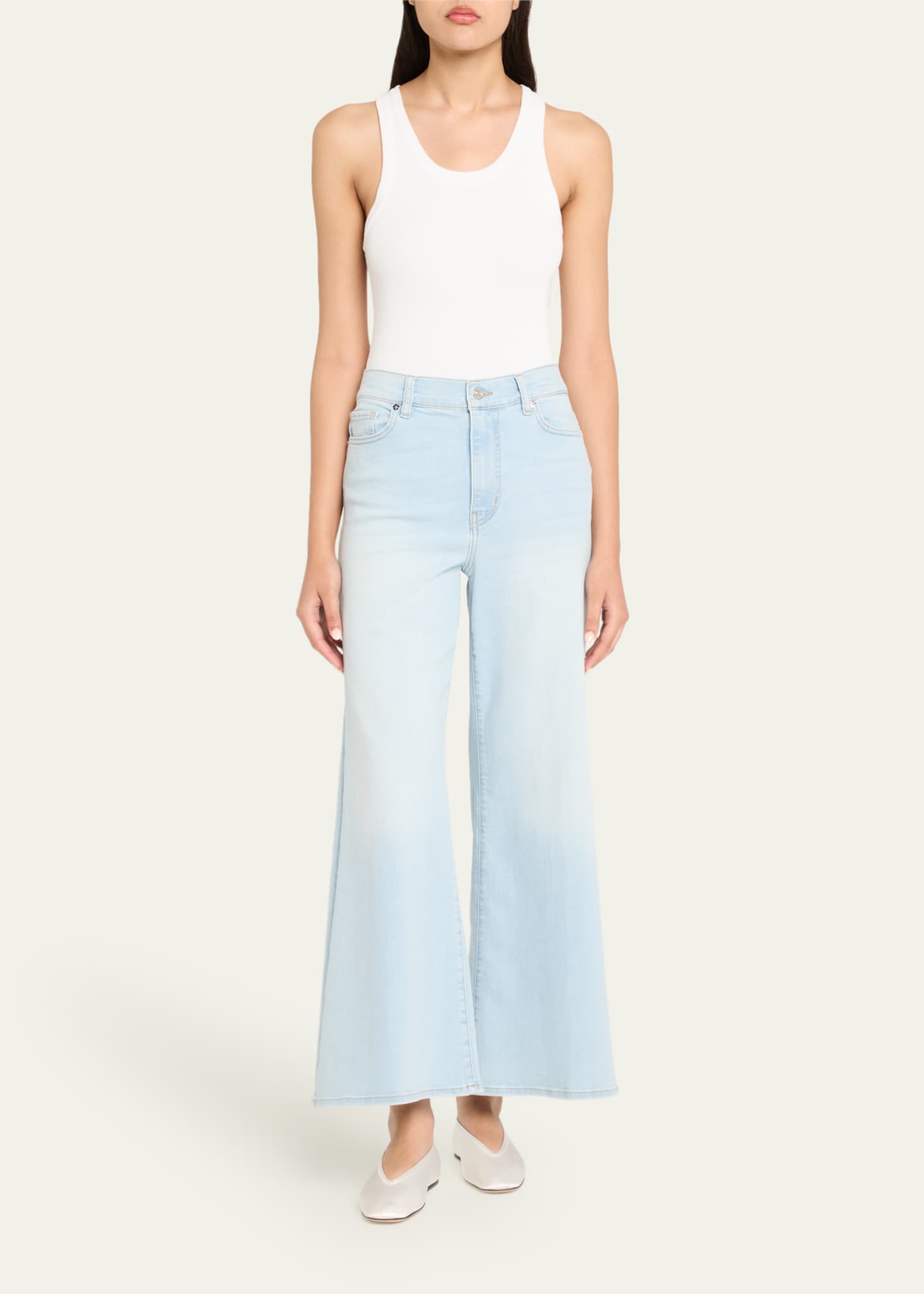 Le Sleek Straight Jeans