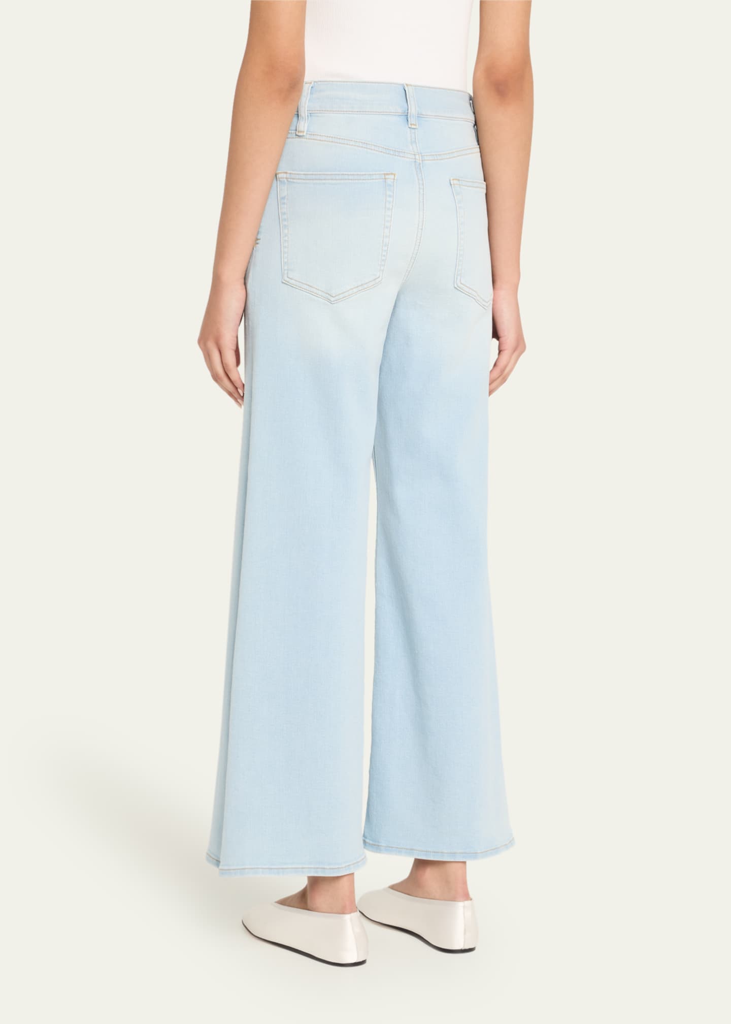 Le Sleek Straight Jeans