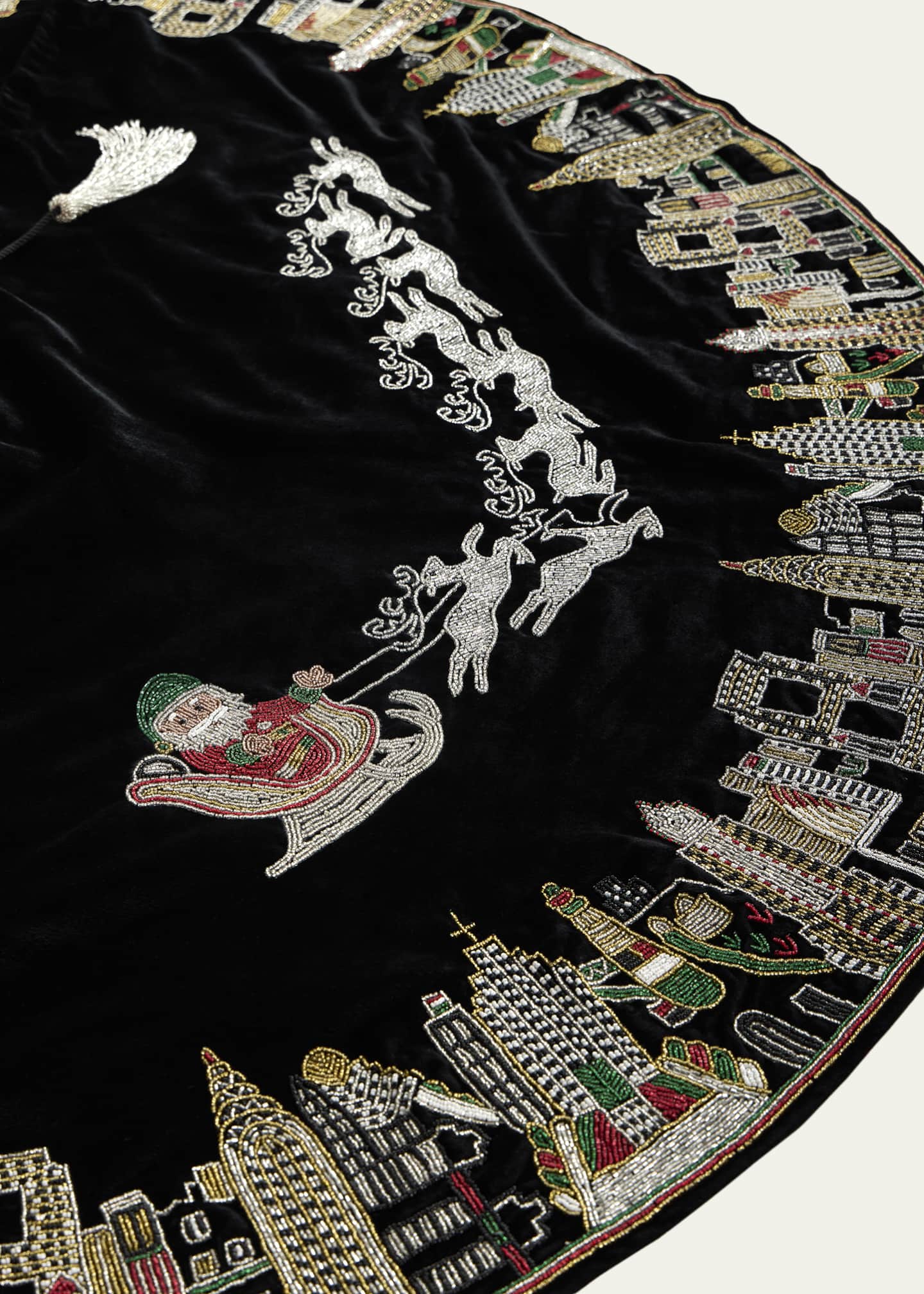 NYC Skyline with Santa & Sleigh Beaded Tree Skirt, 60"