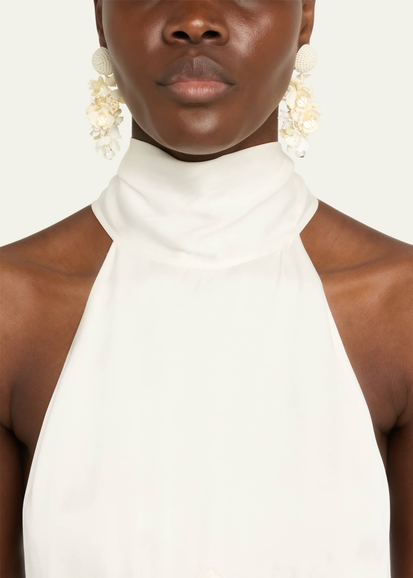 Oscar de la Renta Plexy and Raffia Flowers Earrings Image 2 of 4