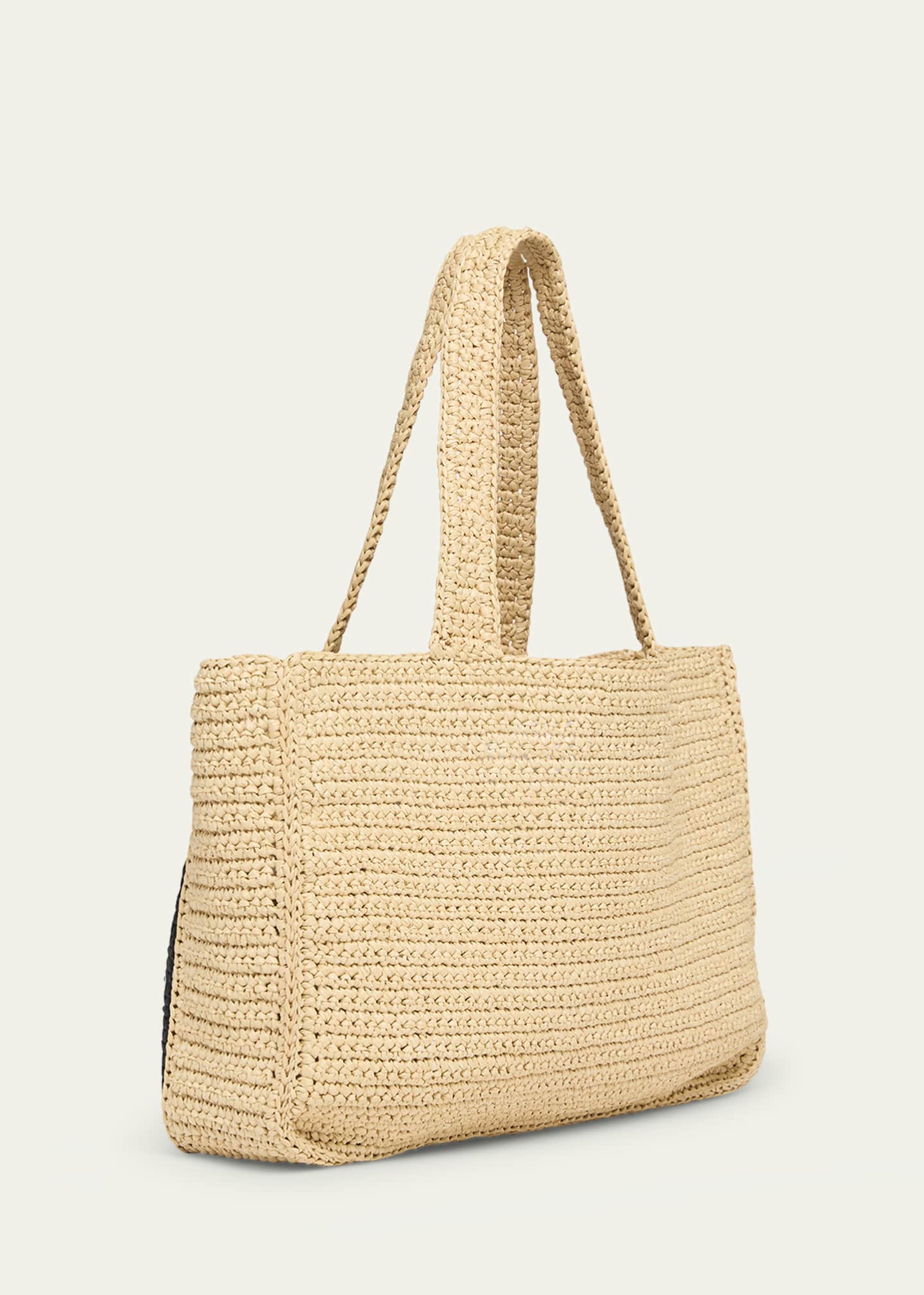■VALENTINO GARAVANI■Viva Superstar ラージ クロシェ トート Valentino Garavani Viva Superstar Large Leather Tote Bag