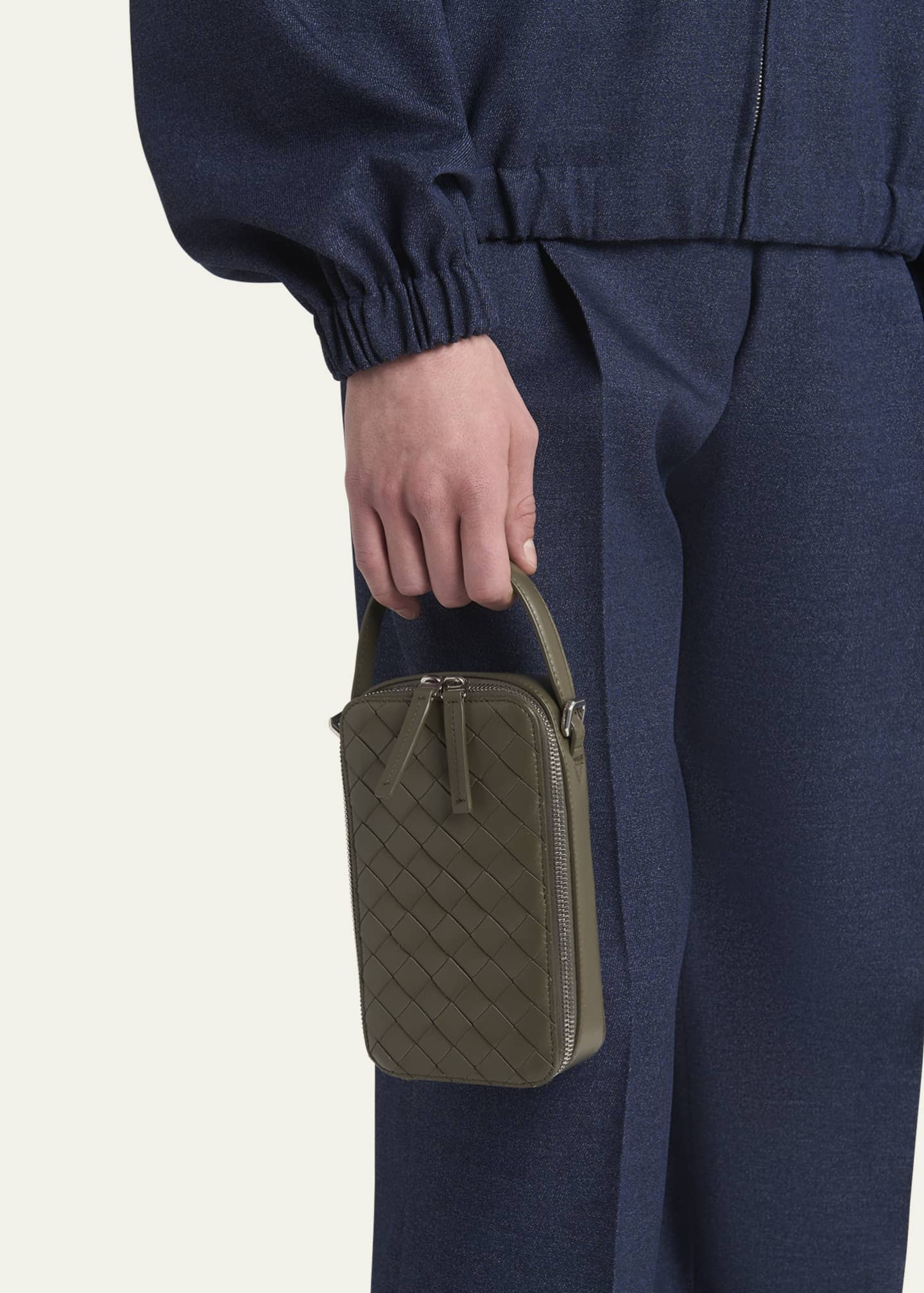 【関税＆送料込み】Bottega Veneta Getaway Leather Smartphon Bottega Veneta Men's Getaway Leather Crossbody Phone Pouch