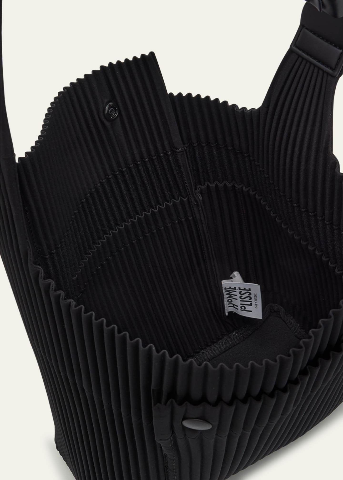 Homme Plisse Issey Miyake Men's Small Utility Tote Image 4 of 6