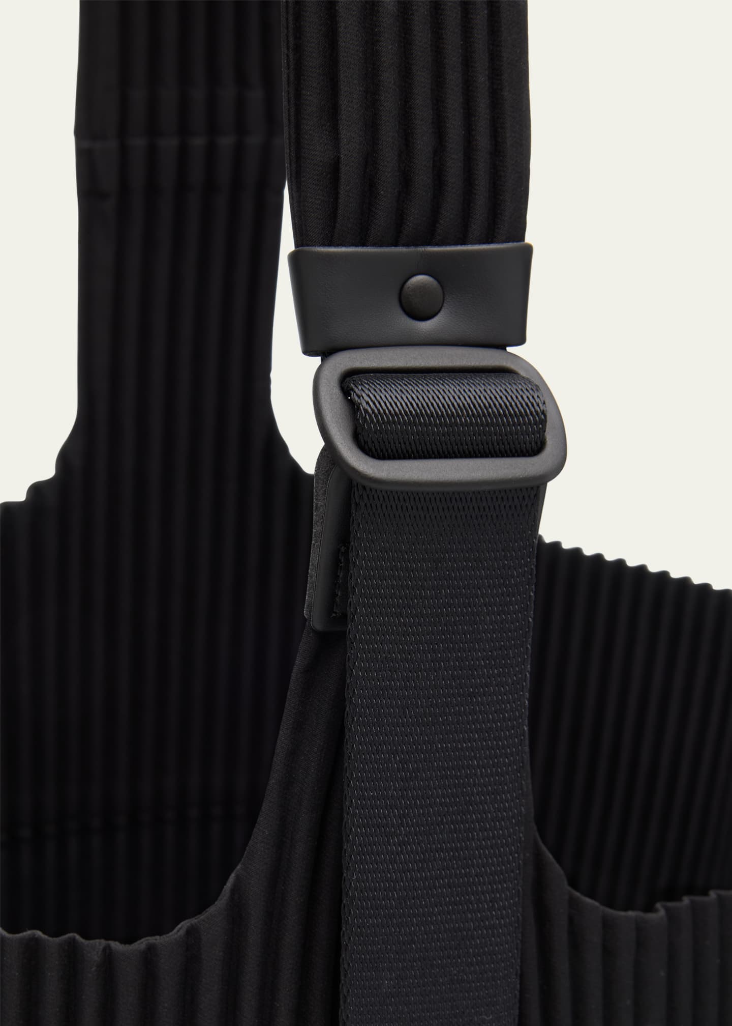 Homme Plisse Issey Miyake Men's Small Utility Tote Image 6 of 6