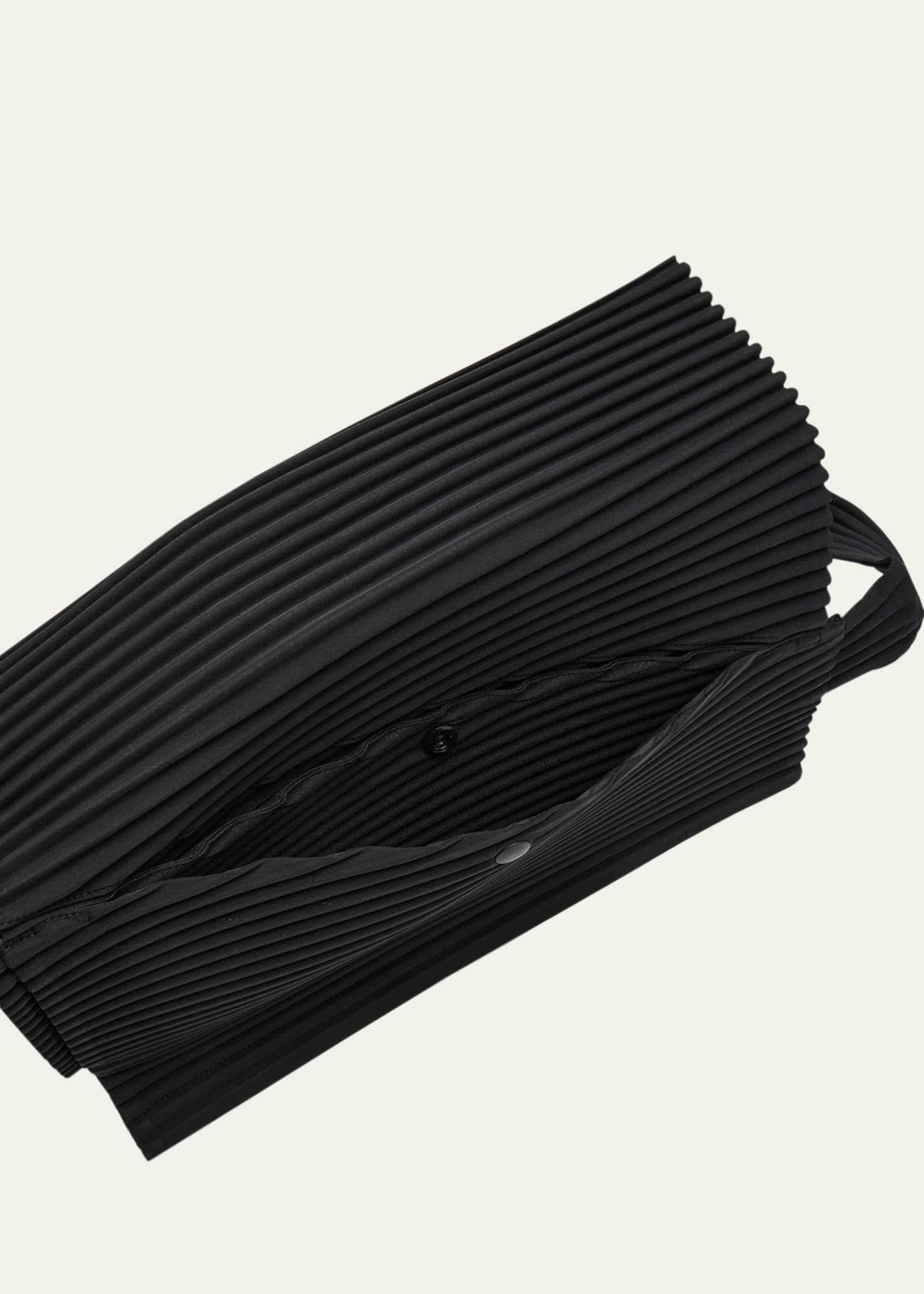 Homme Plisse Issey Miyake Men's Small Overlap Bumbag Image 4 of 6