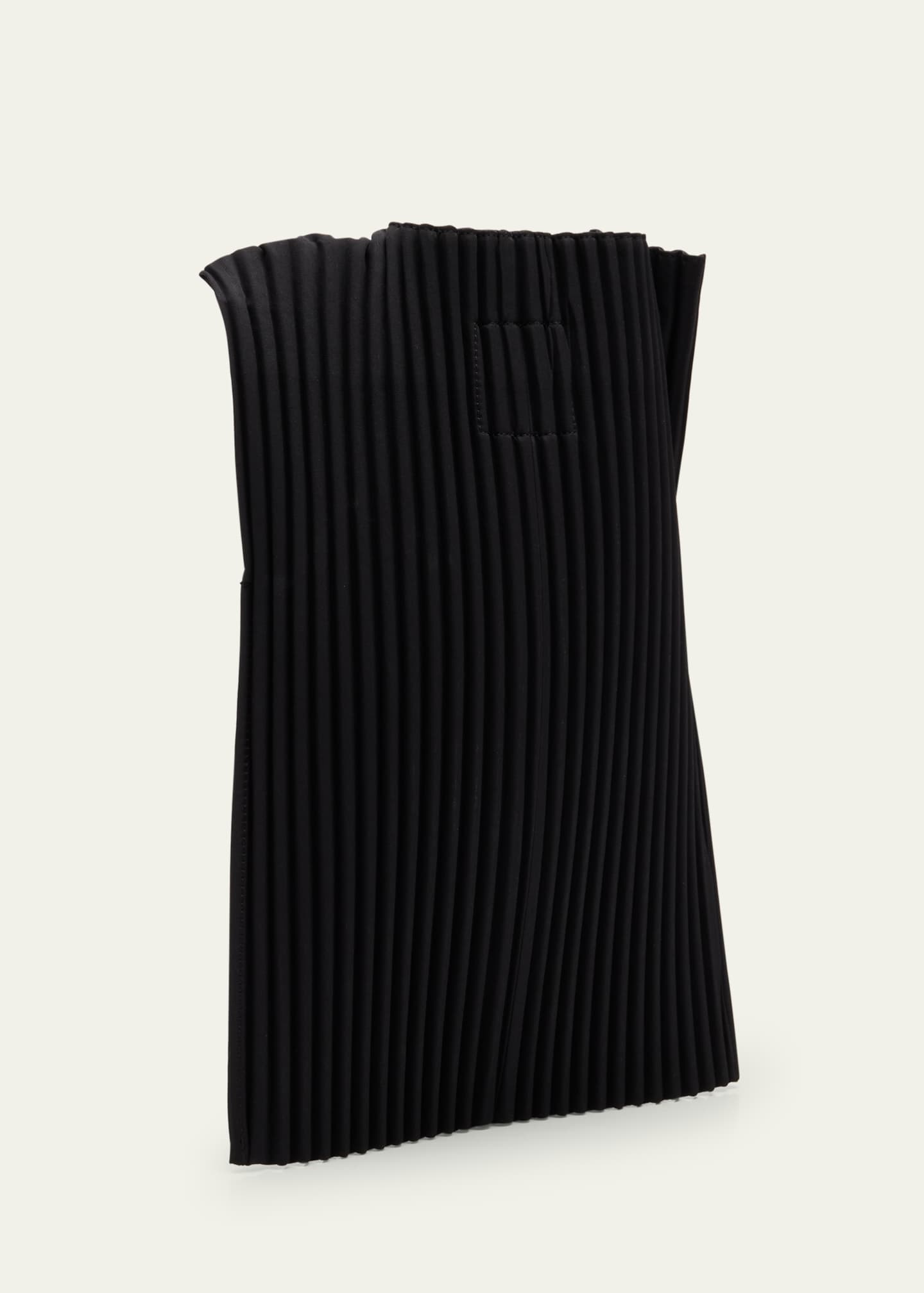 Homme Plisse Issey Miyake Men's Pocket Large Pleated Crossbody Bag Image 3 of 6