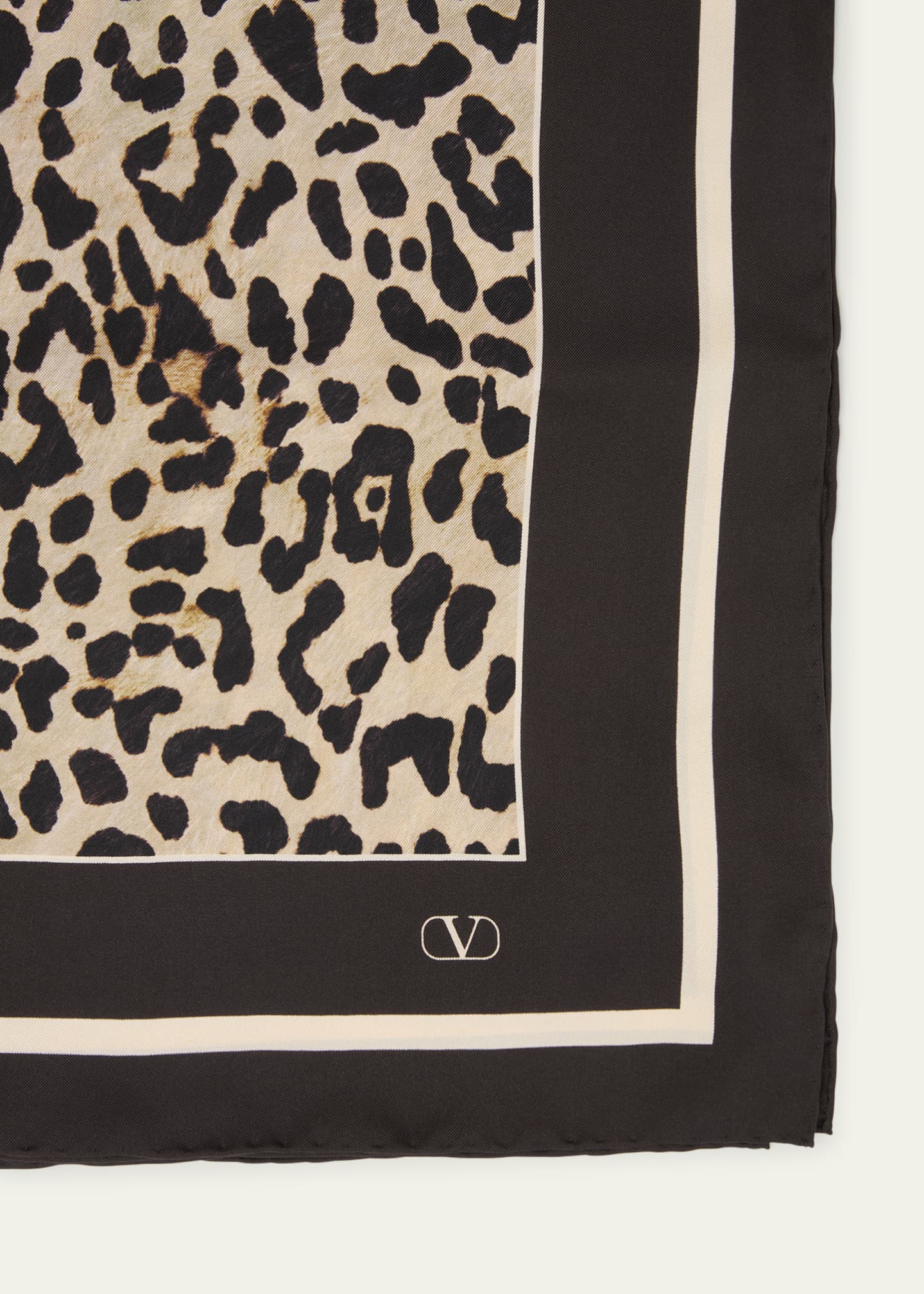 スカーフ VALENTINO GARAVANI Woman Neck scarf Black 6W2EI114SHT REX VALENTINO GARAVANI Valentino Garavani Printed Silk-Twill