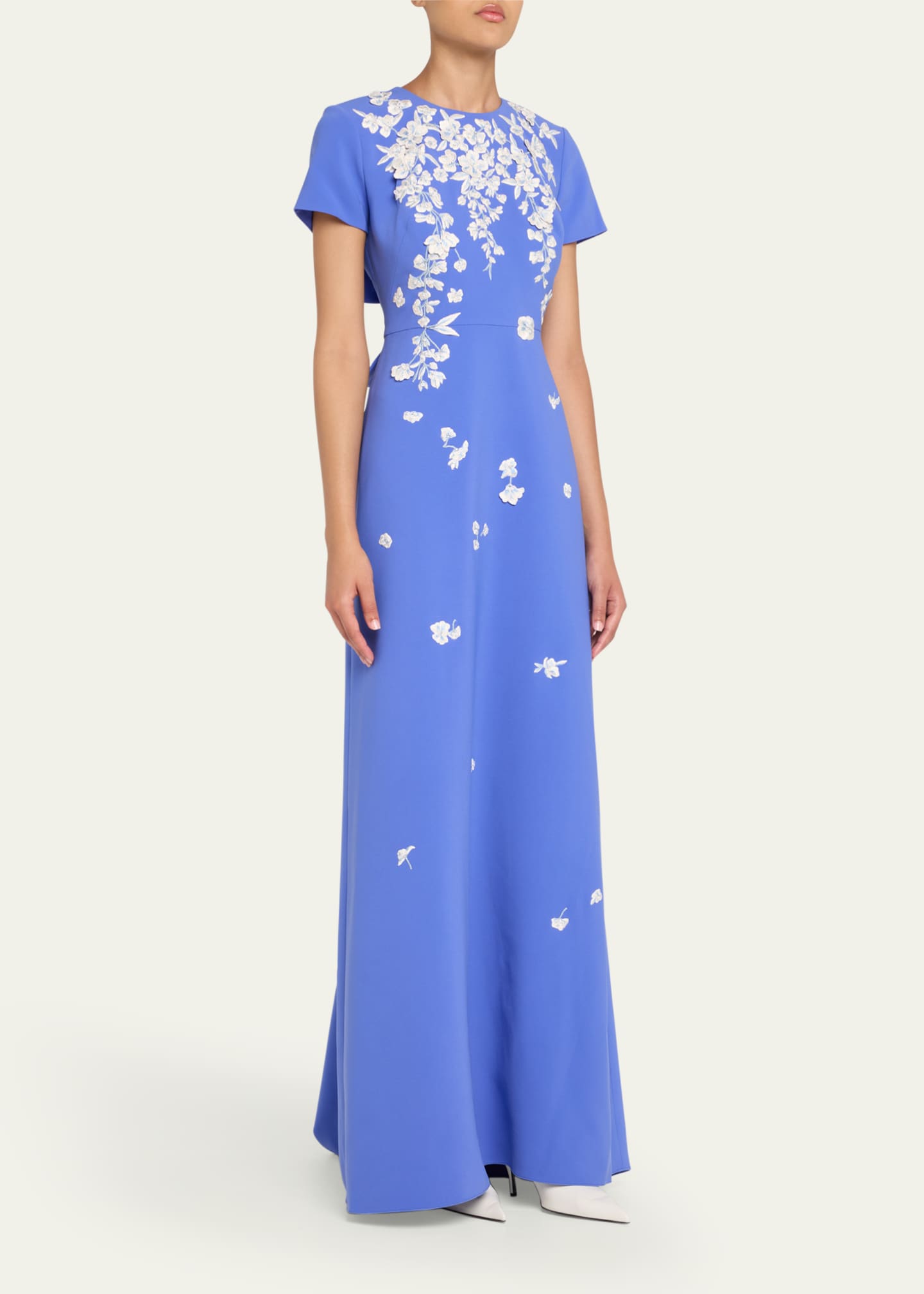 Carolina Herrera Bow-Embellished Embroidered Applique Gown Image 4 of 5