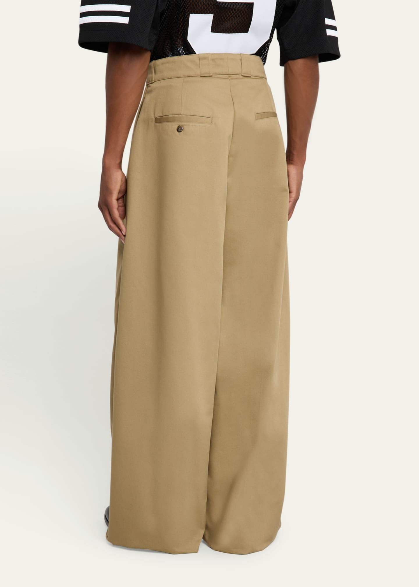 【関税込み】WILLY CHAVARRIA カーキ Cholo チノパンツ Willy Chavarria Men's Wide-Leg Cholo Chino Pants - Bergdorf