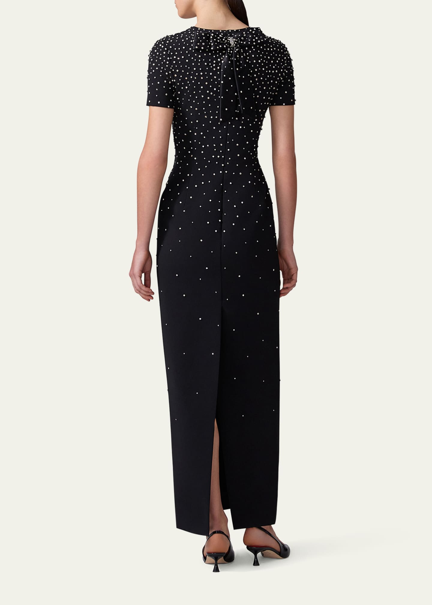 Carolina Herrera Embellished Short-Sleeve Bow-Back Gown Image 3 of 3