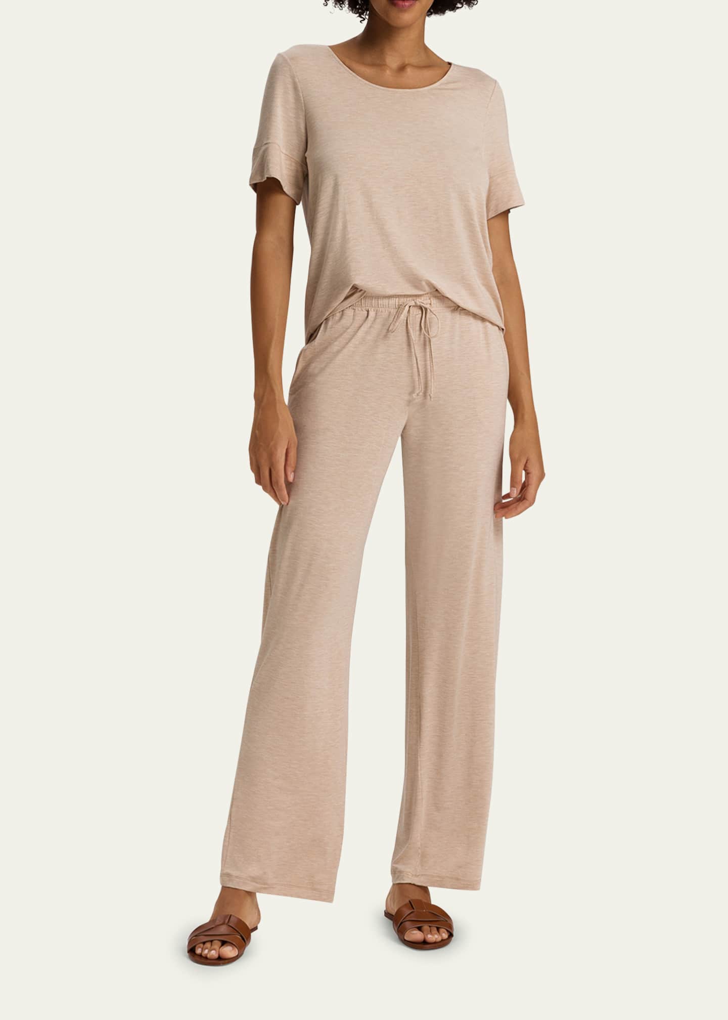 Hanro Natural Elegance Scoop-Neck Lounge Top Image 2 of 4