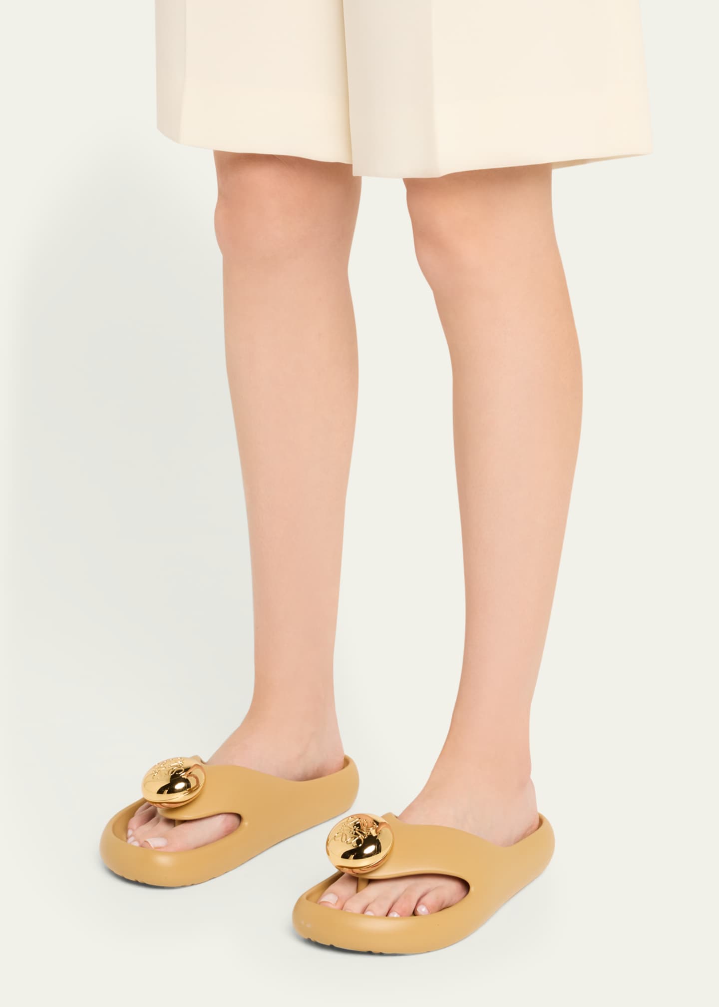 【ロエベ・LOEWE】SANDALS Loewe Pebble Patent Toe-Post Slide Sandals - Bergdorf Goodman