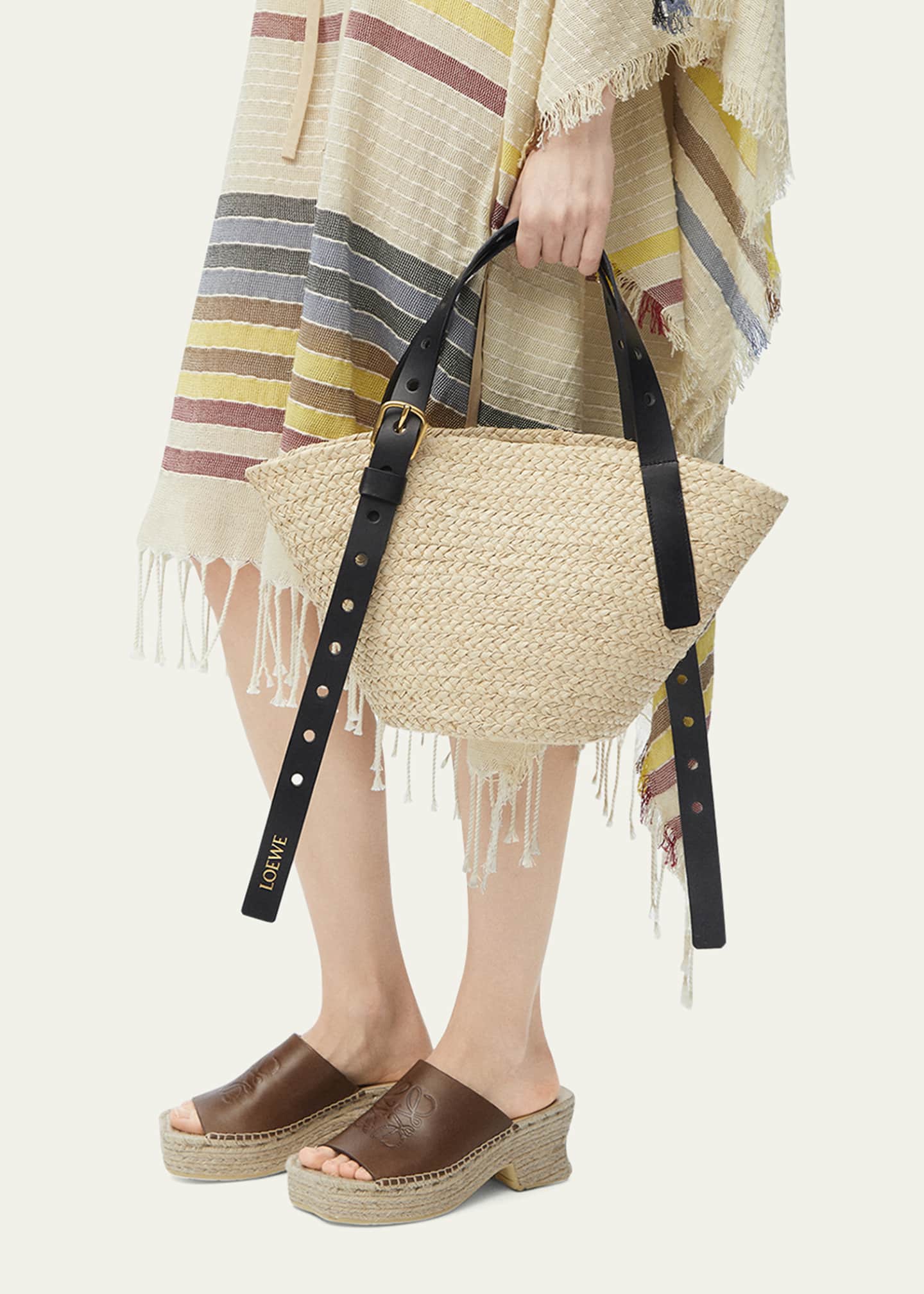 Loewe x Paula’s Ibiza Punch Hole Small Basket Shoulder Bag in Raffia Image 5 of 6