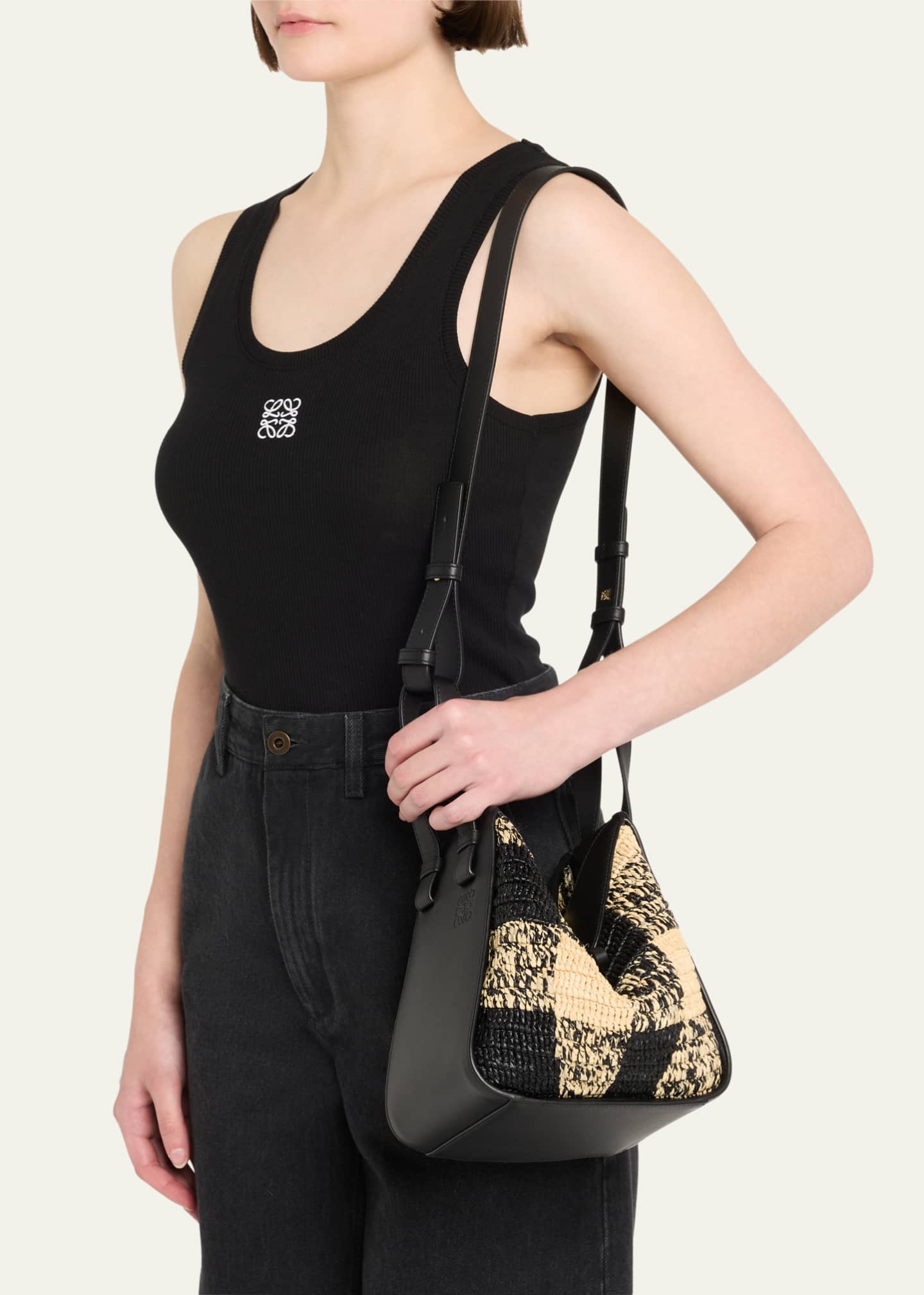 Loewe x Paula’s Ibiza Hammock Top-Handle Bag in Gingham Raffia Image 2 of 6
