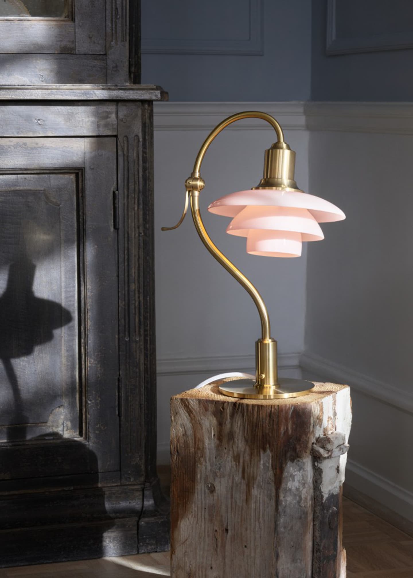 Louis Poulsen PH 2/2 Question Mark Table Lamp, 16" Image 3 of 3